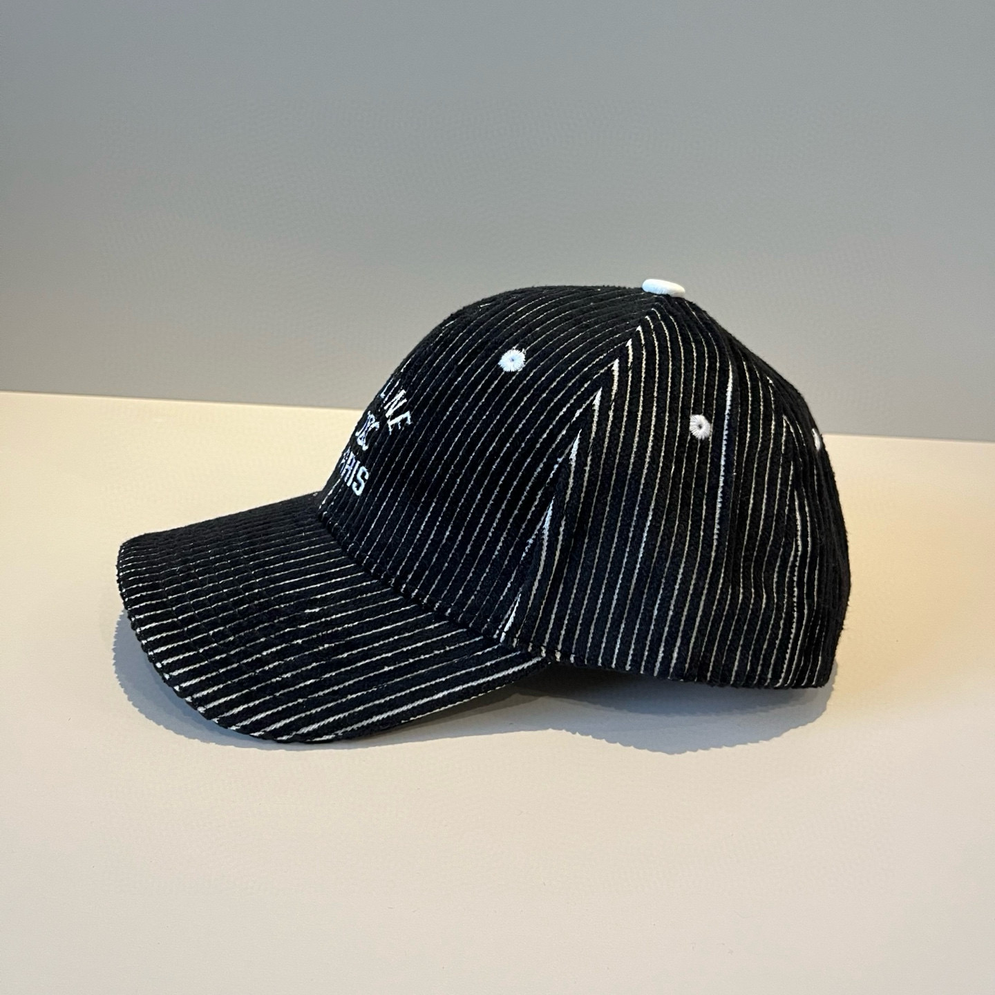 【CELINE赛琳】新款经典休闲潮流款 棒球帽🧢日韩风格，随便搭配都超好看！出门旅游，绝对要入手的一款