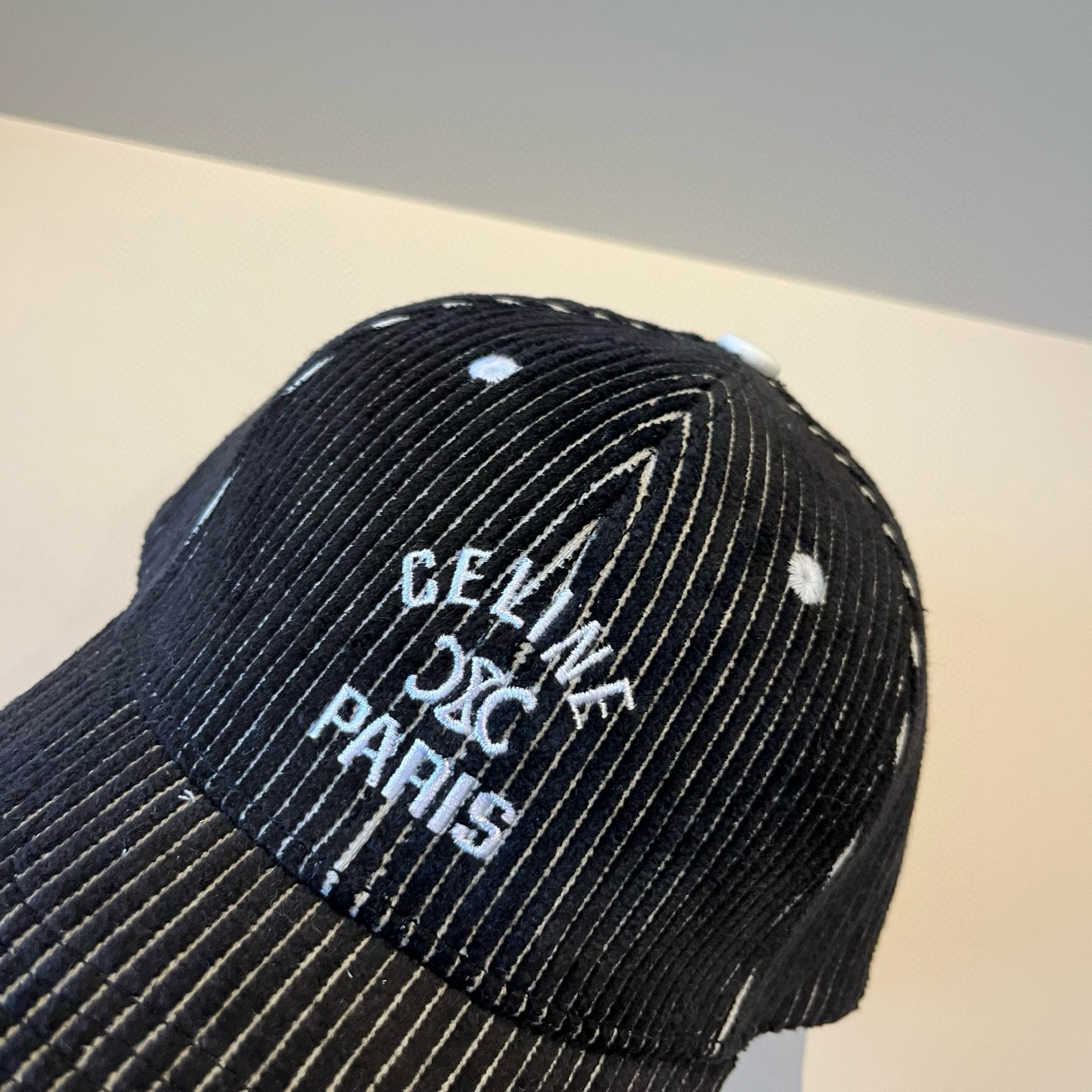 【CELINE赛琳】新款经典休闲潮流款 棒球帽🧢日韩风格，随便搭配都超好看！出门旅游，绝对要入手的一款