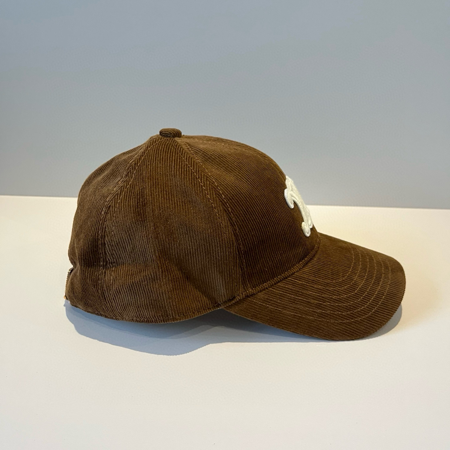 【CELINE赛琳】新款经典休闲潮流款 棒球帽🧢日韩风格，随便搭配都超好看！出门旅游，绝对要入手的一款