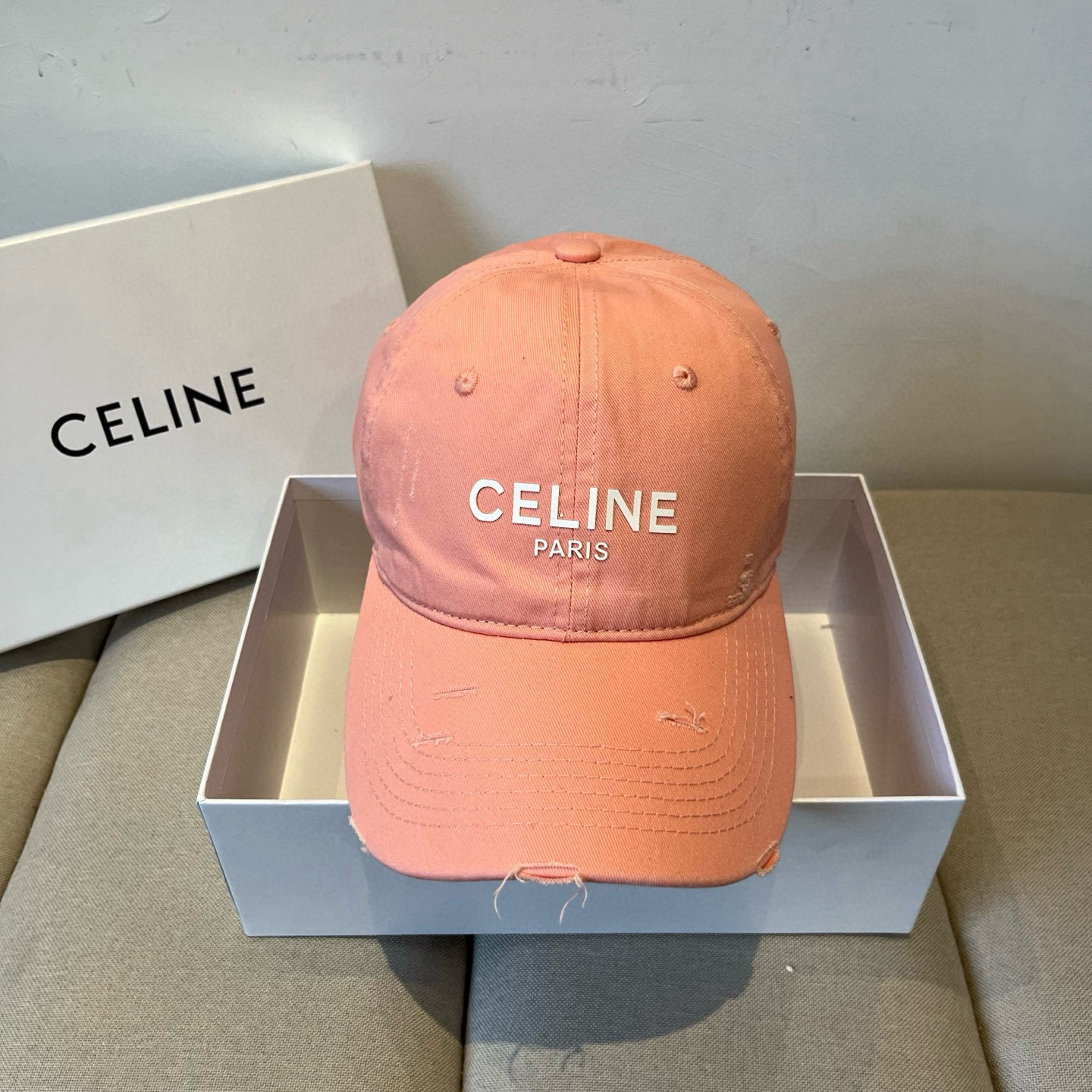 【CELINE赛琳】新款经典休闲潮流款 棒球帽🧢日韩风格，随便搭配都超好看！出门旅游，绝对要入手的一款