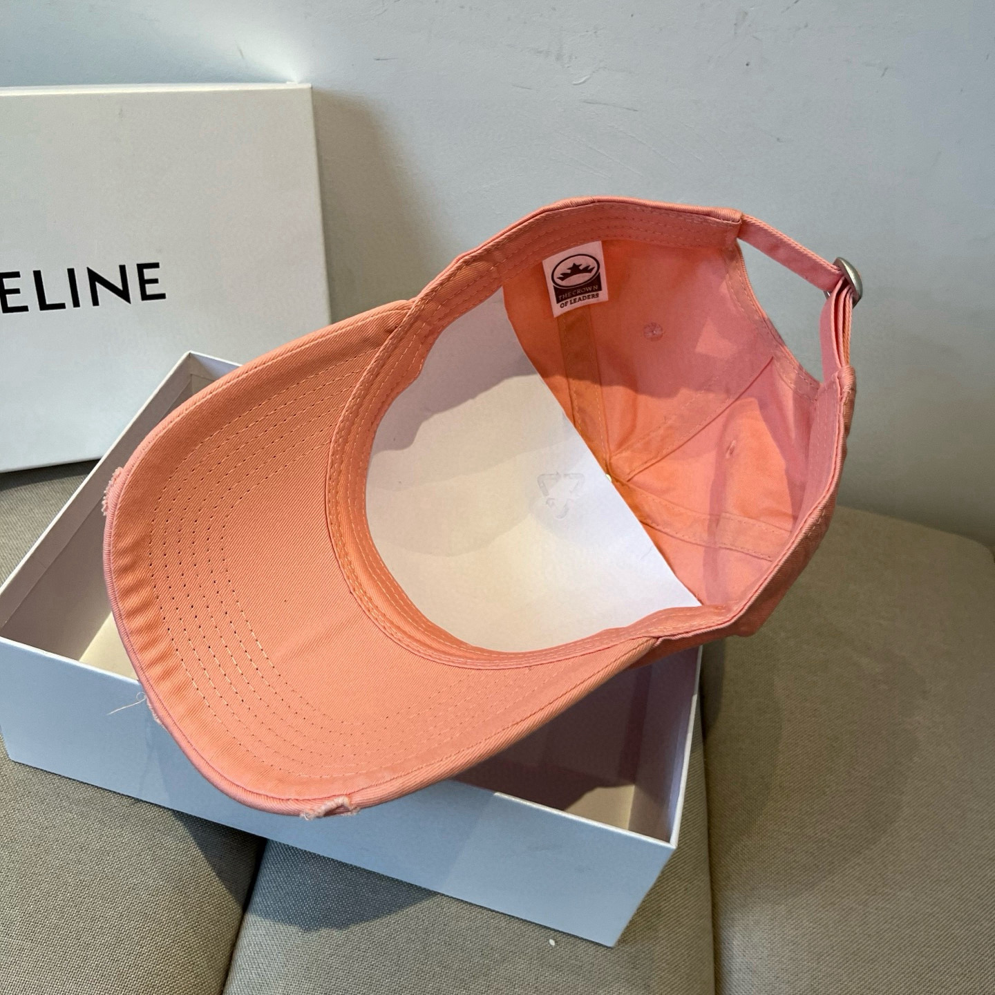【CELINE赛琳】新款经典休闲潮流款 棒球帽🧢日韩风格，随便搭配都超好看！出门旅游，绝对要入手的一款
