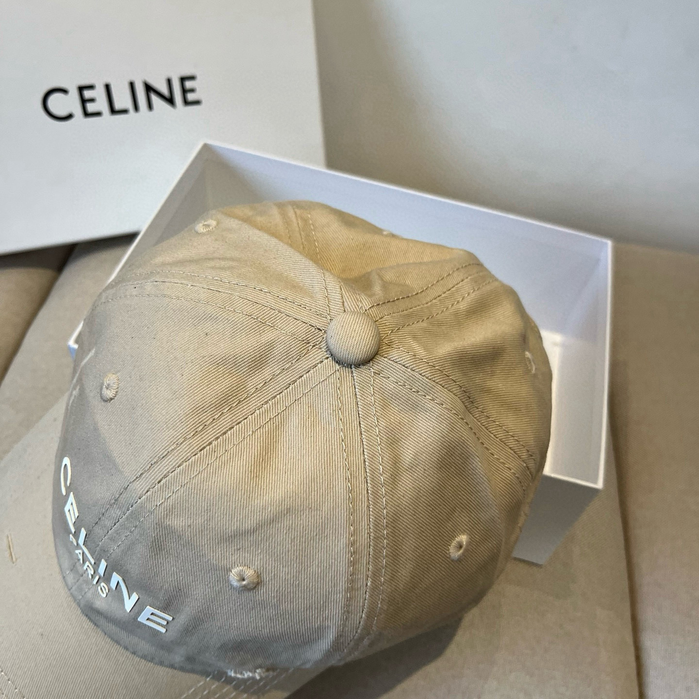【CELINE赛琳】新款经典休闲潮流款 棒球帽🧢日韩风格，随便搭配都超好看！出门旅游，绝对要入手的一款