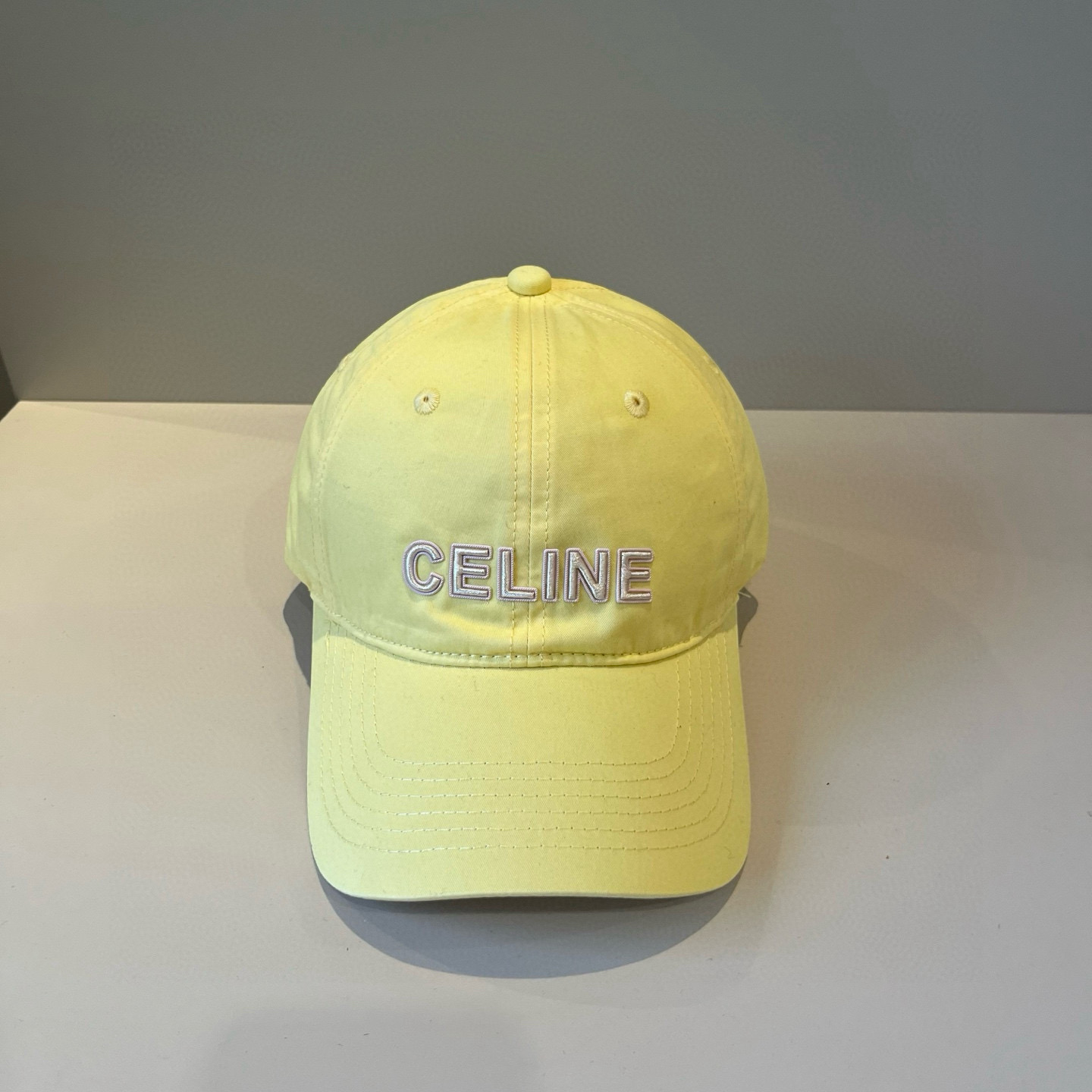 【CELINE赛琳】新款经典休闲潮流款 棒球帽🧢日韩风格，随便搭配都超好看！出门旅游，绝对要入手的一款