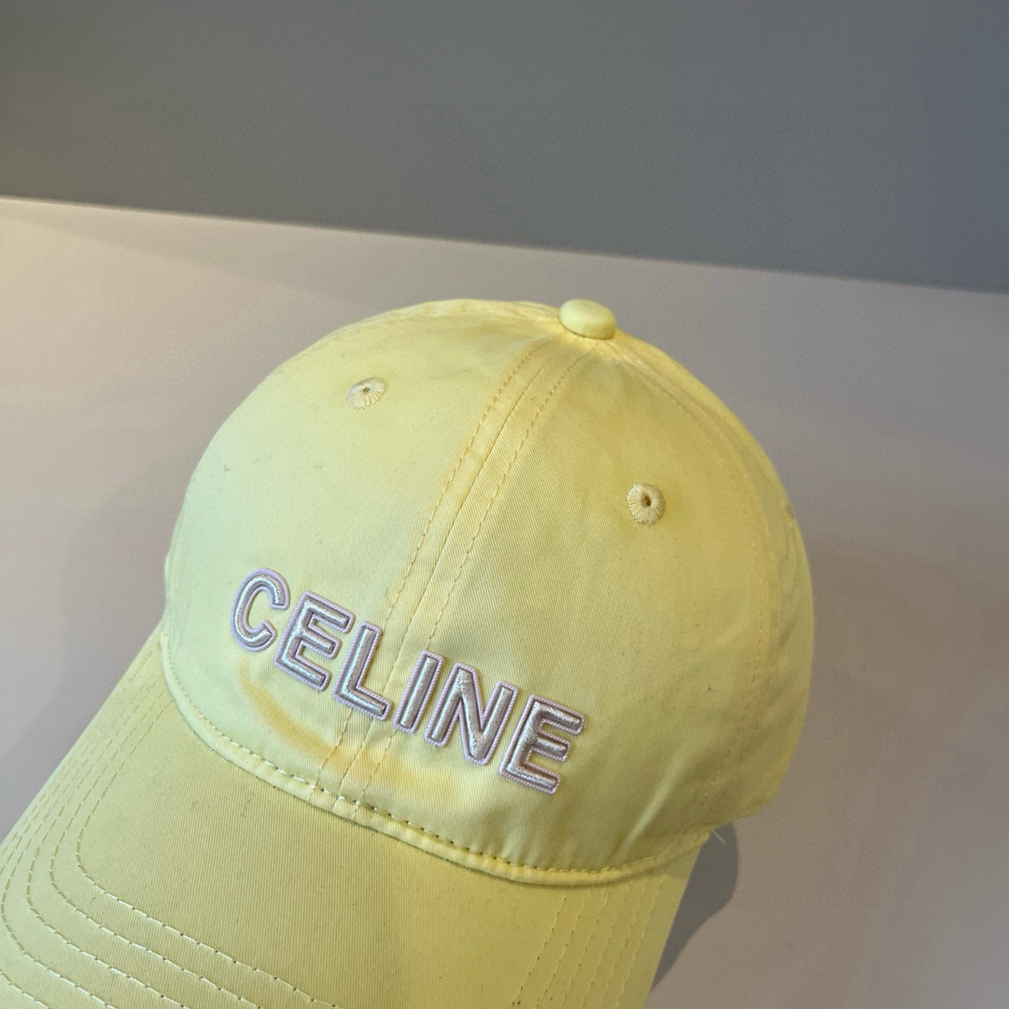 【CELINE赛琳】新款经典休闲潮流款 棒球帽🧢日韩风格，随便搭配都超好看！出门旅游，绝对要入手的一款