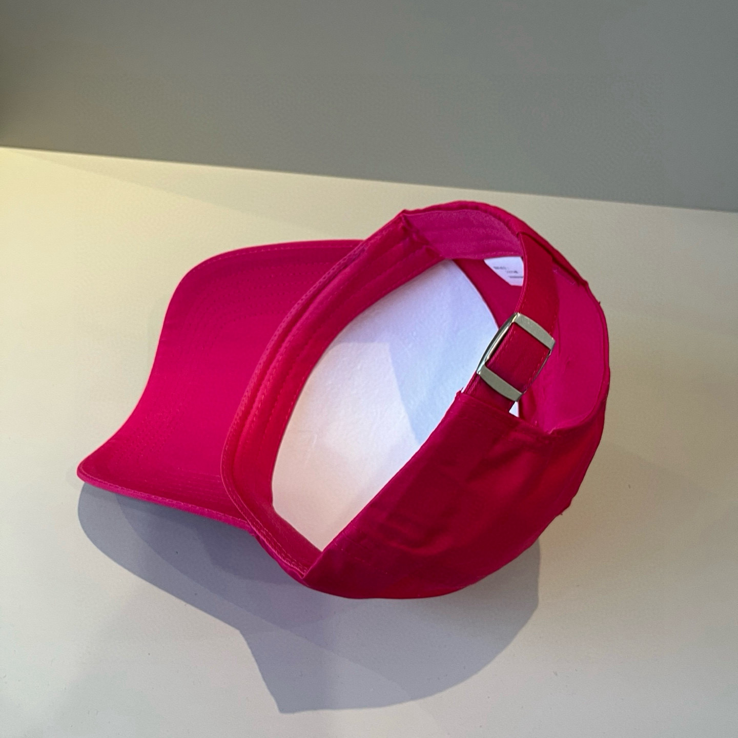 【CELINE赛琳】新款经典休闲潮流款 棒球帽🧢日韩风格，随便搭配都超好看！出门旅游，绝对要入手的一款