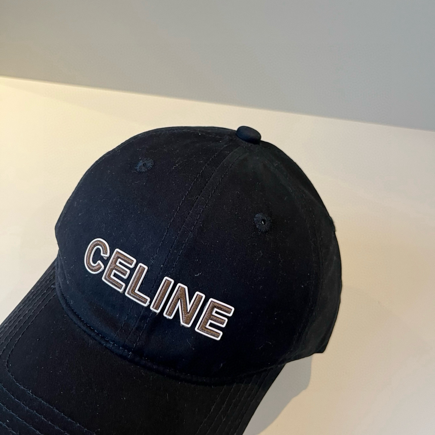 【CELINE赛琳】新款经典休闲潮流款 棒球帽🧢日韩风格，随便搭配都超好看！出门旅游，绝对要入手的一款