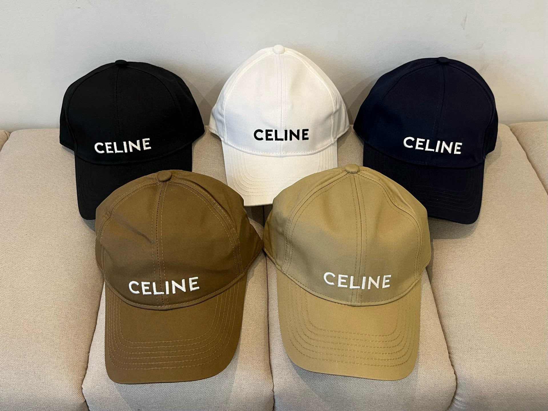 【CELINE赛琳】新款经典休闲潮流款 棒球帽🧢日韩风格，随便搭配都超好看！出门旅游，绝对要入手的一款