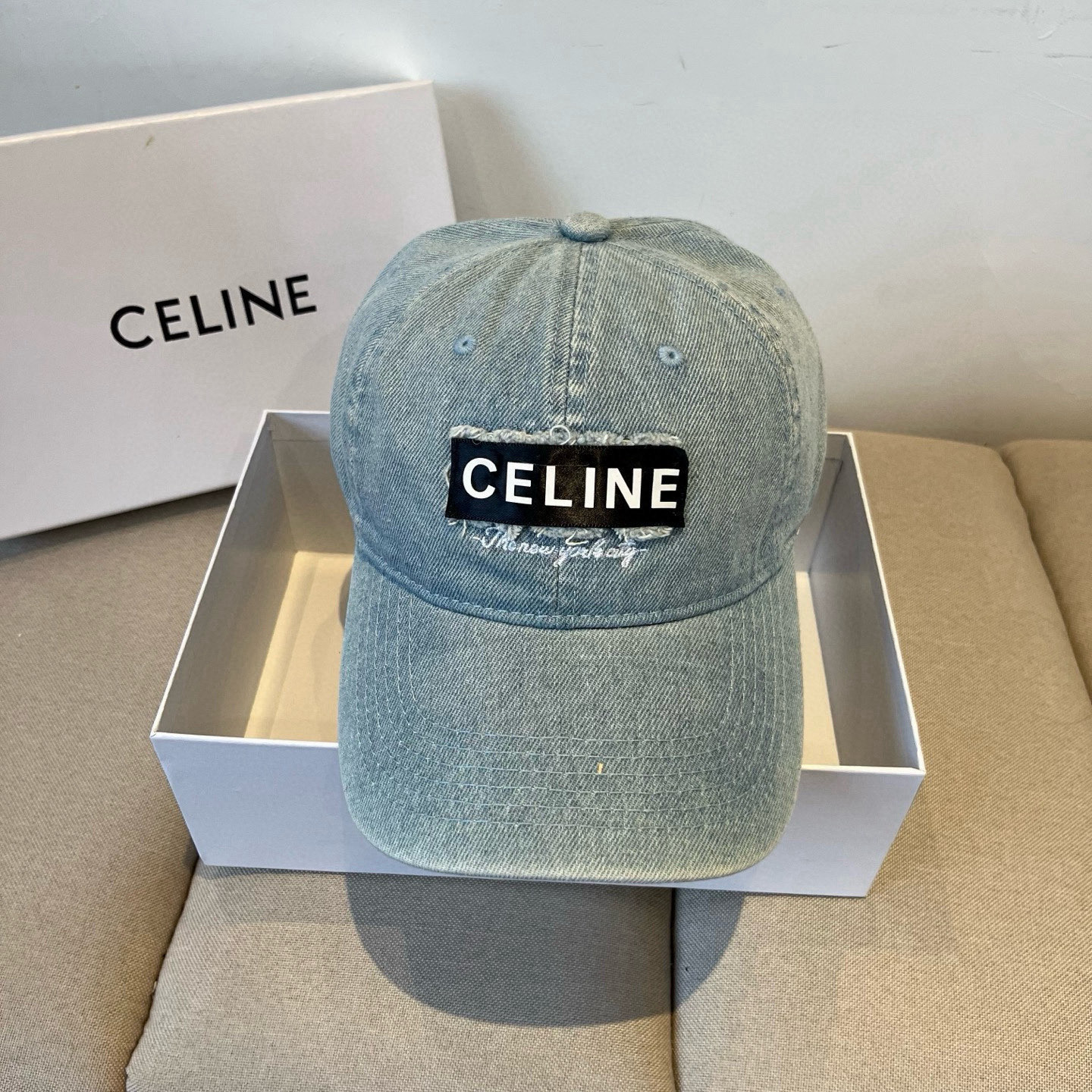 【CELINE赛琳】新款经典休闲潮流款 棒球帽🧢日韩风格，随便搭配都超好看！出门旅游，绝对要入手的一款