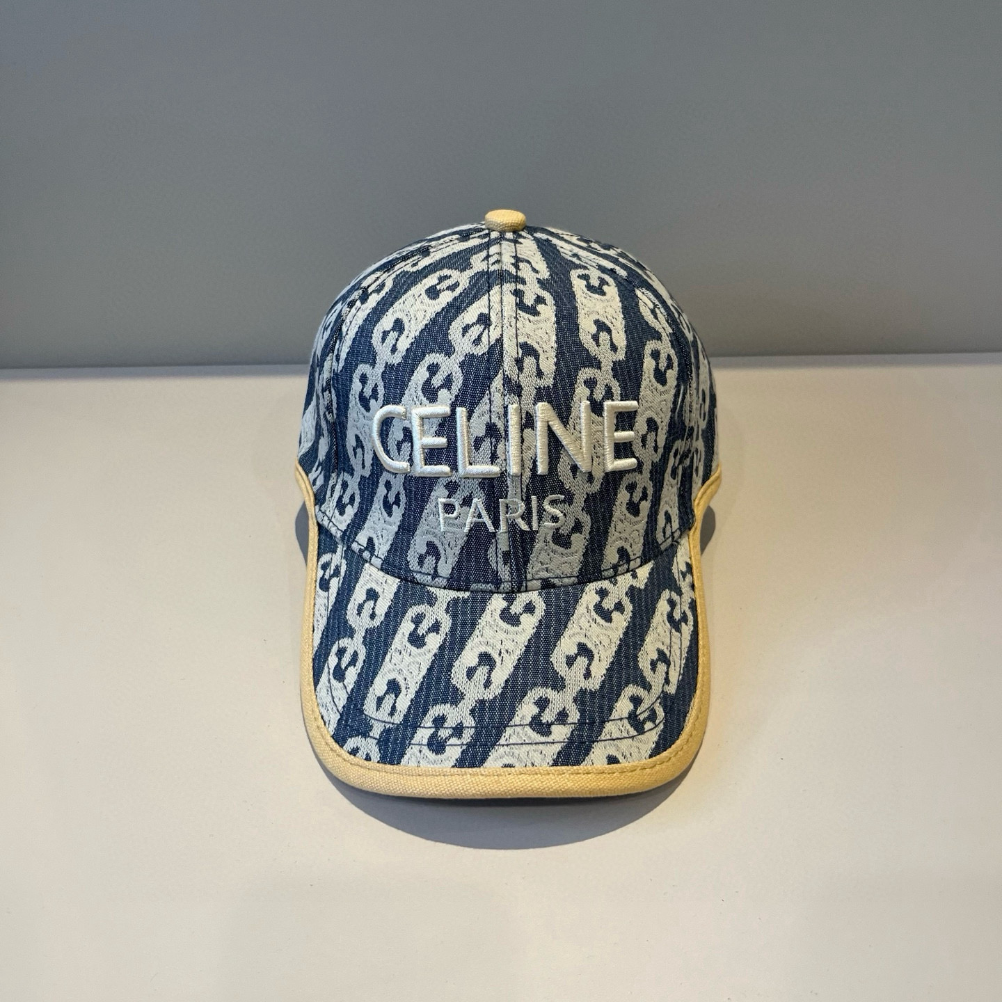 【CELINE赛琳】新款经典休闲潮流款 棒球帽🧢日韩风格，随便搭配都超好看！出门旅游，绝对要入手的一款