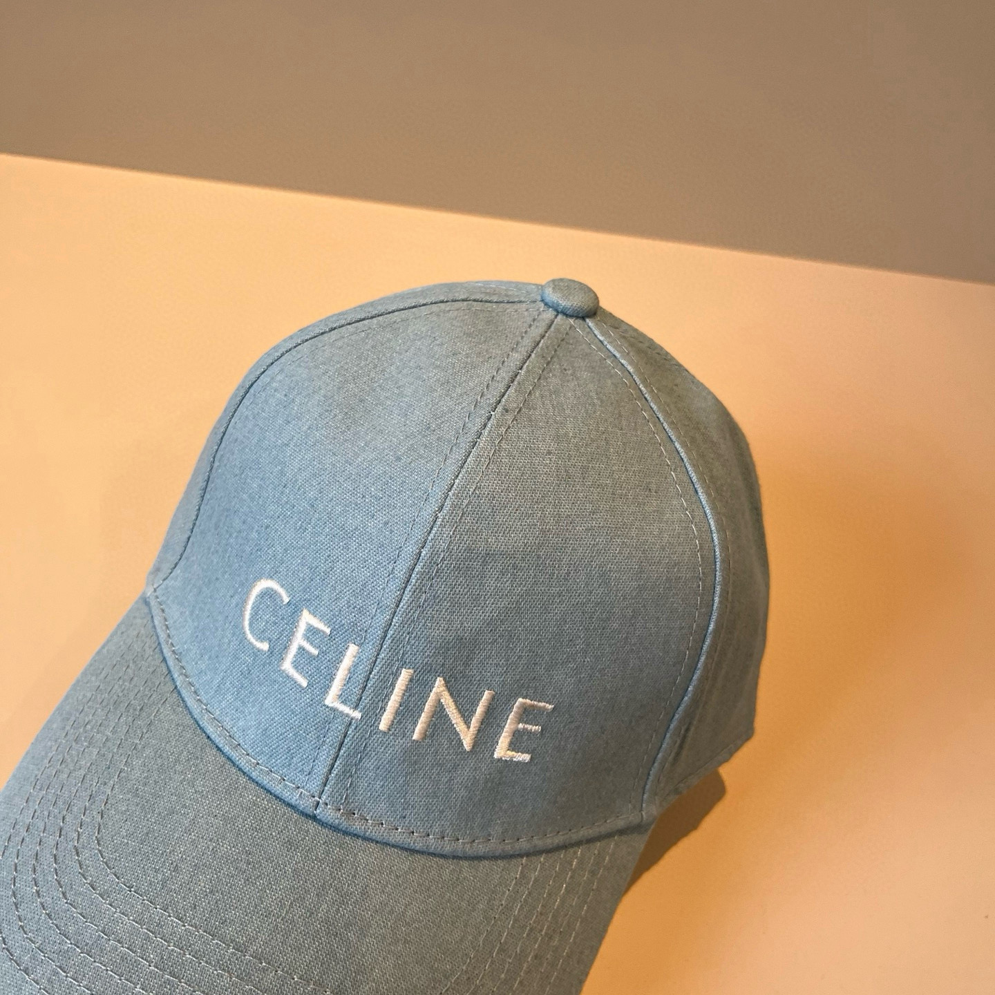 【CELINE赛琳】新款经典休闲潮流款 棒球帽🧢日韩风格，随便搭配都超好看！出门旅游，绝对要入手的一款