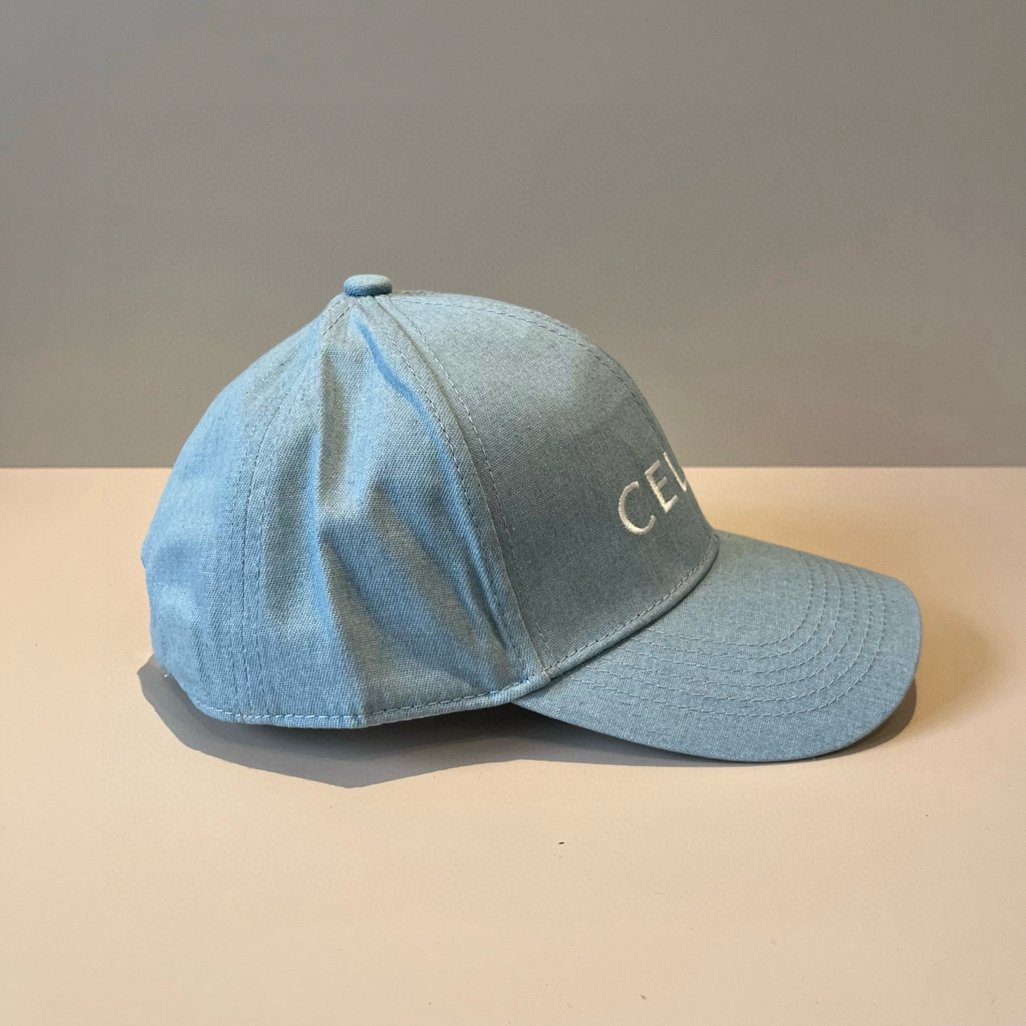【CELINE赛琳】新款经典休闲潮流款 棒球帽🧢日韩风格，随便搭配都超好看！出门旅游，绝对要入手的一款