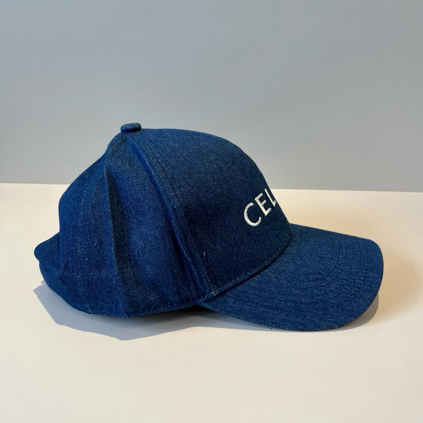 【CELINE赛琳】新款经典休闲潮流款 棒球帽🧢日韩风格，随便搭配都超好看！出门旅游，绝对要入手的一款
