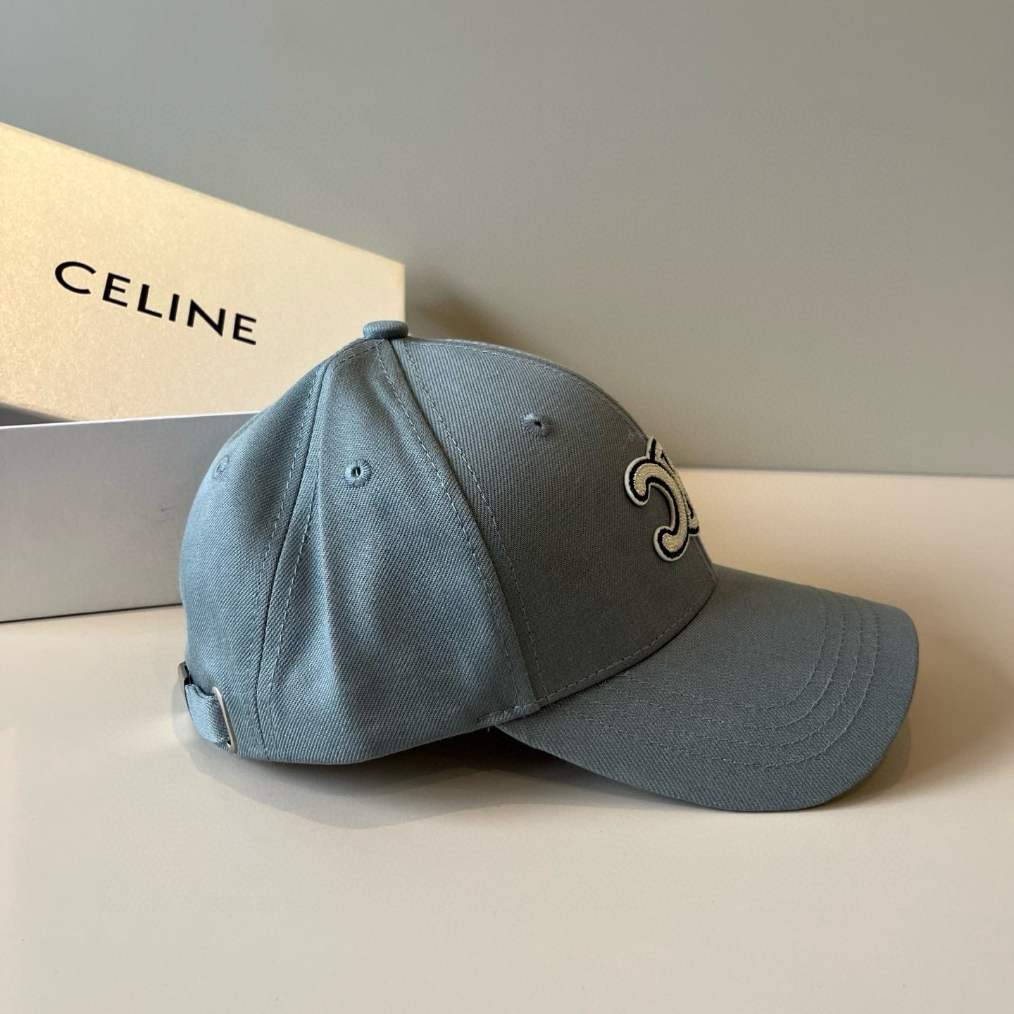 【CELINE赛琳】新款经典休闲潮流款 棒球帽🧢日韩风格，随便搭配都超好看！出门旅游，绝对要入手的一款