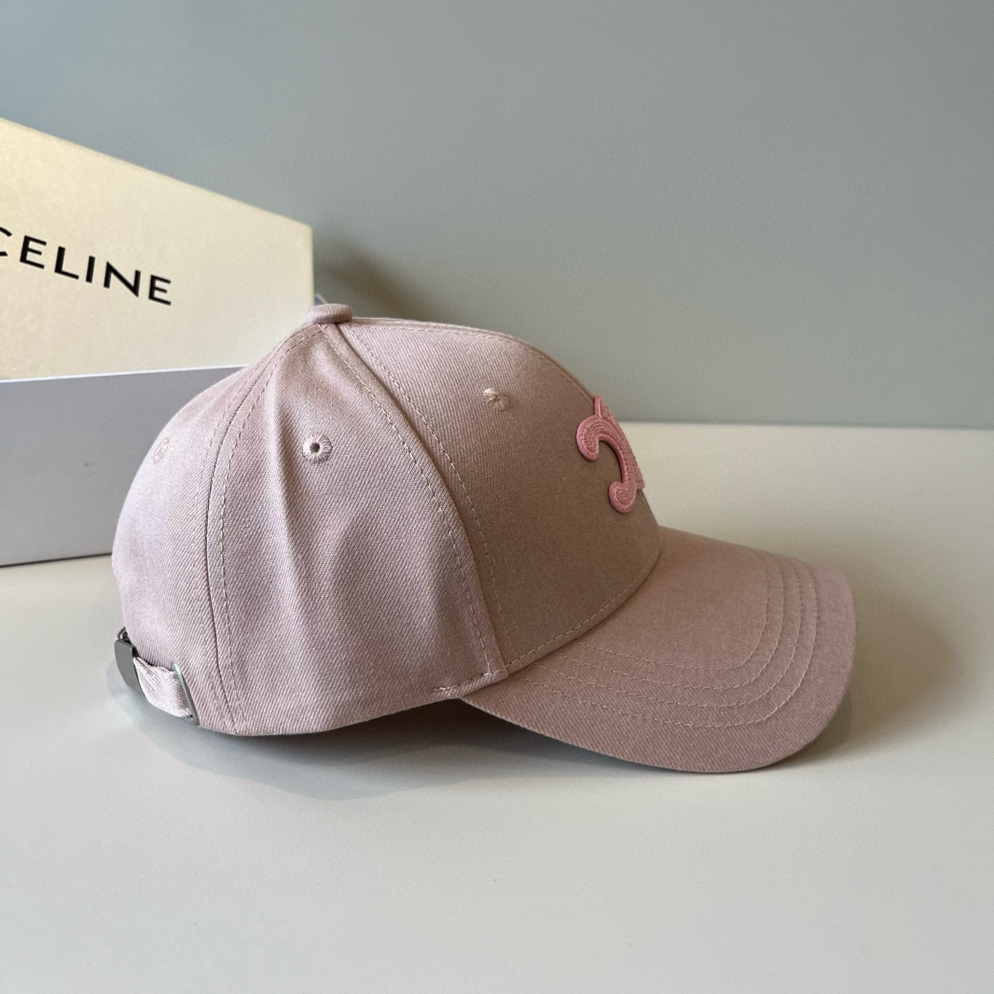 【CELINE赛琳】新款经典休闲潮流款 棒球帽🧢日韩风格，随便搭配都超好看！出门旅游，绝对要入手的一款