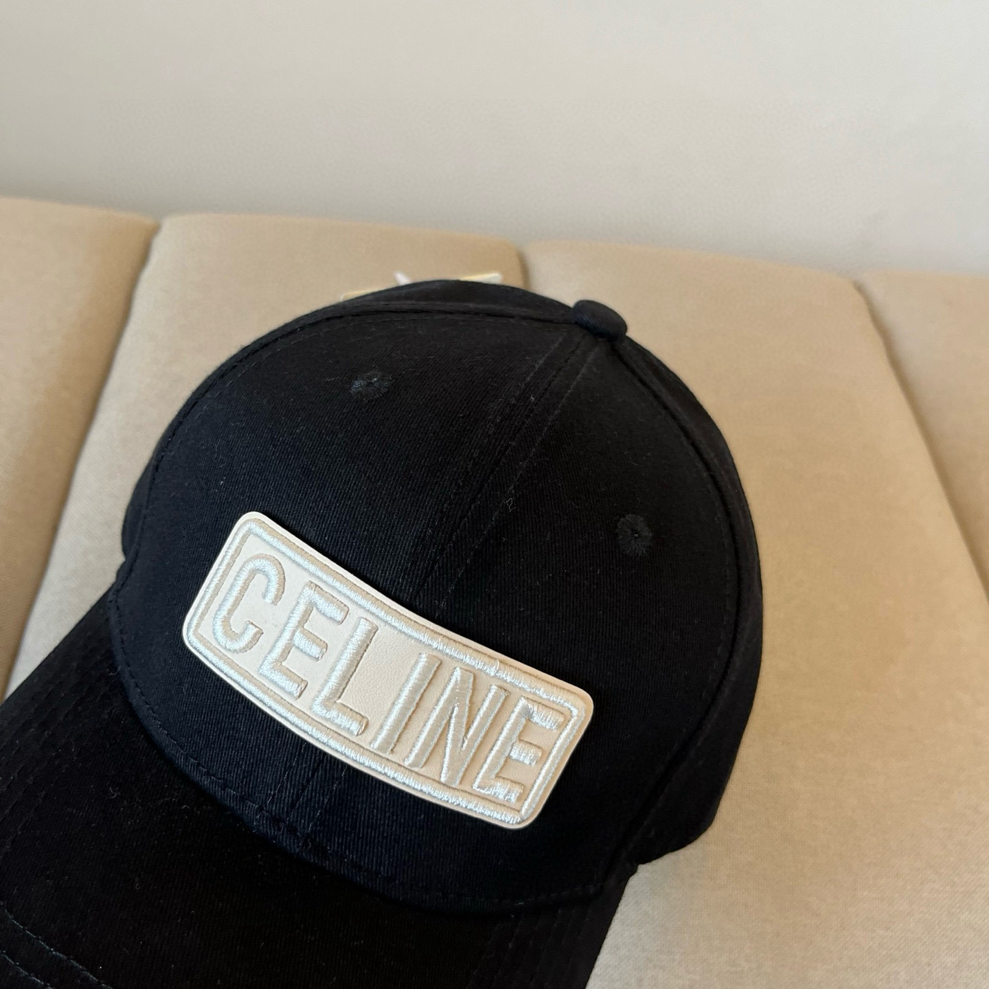 【CELINE赛琳】新款经典休闲潮流款 棒球帽🧢日韩风格，随便搭配都超好看！出门旅游，绝对要入手的一款