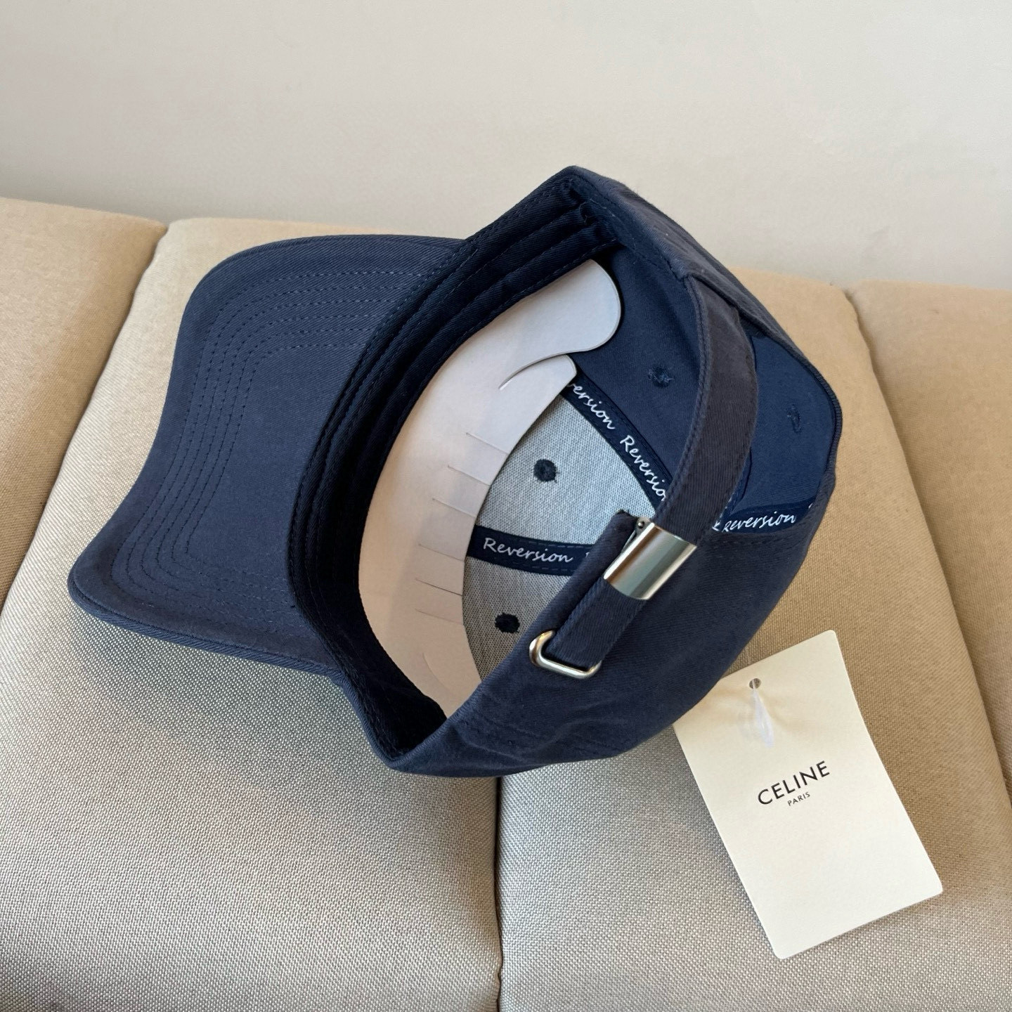 【CELINE赛琳】新款经典休闲潮流款 棒球帽🧢日韩风格，随便搭配都超好看！出门旅游，绝对要入手的一款