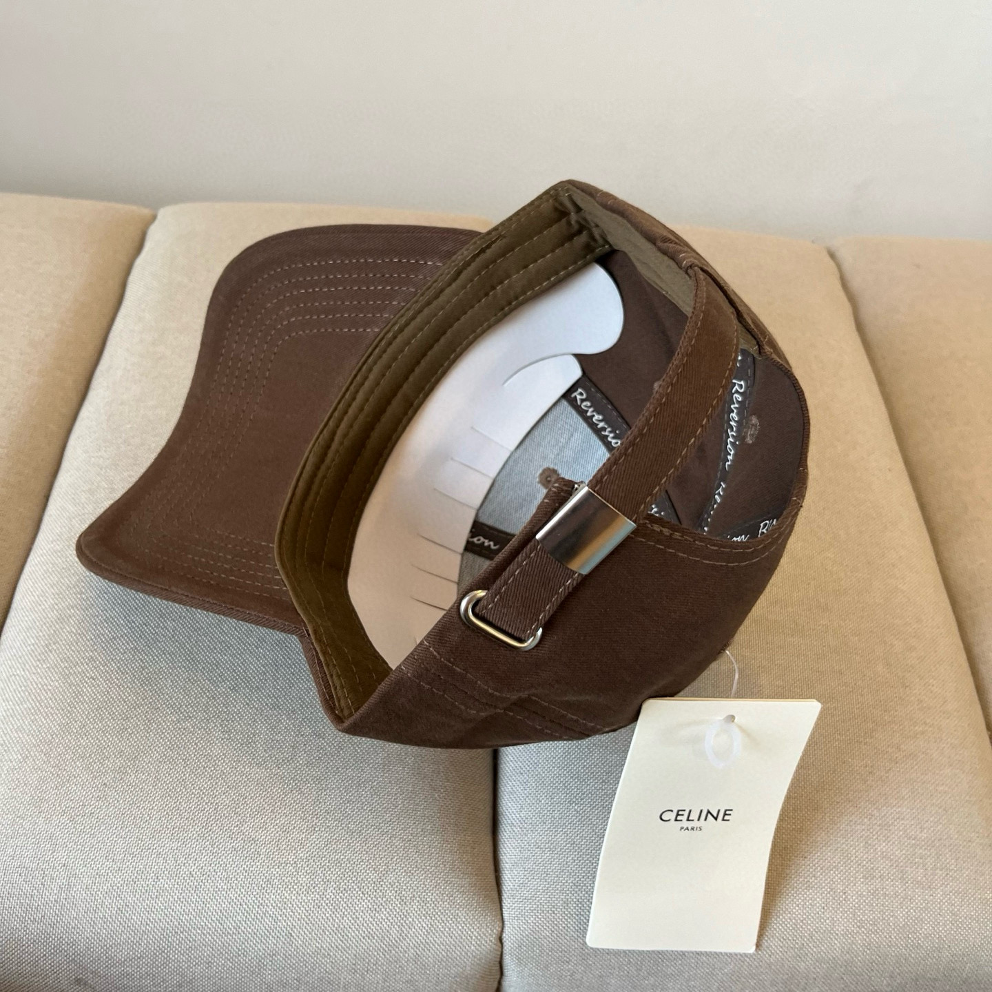 【CELINE赛琳】新款经典休闲潮流款 棒球帽🧢日韩风格，随便搭配都超好看！出门旅游，绝对要入手的一款