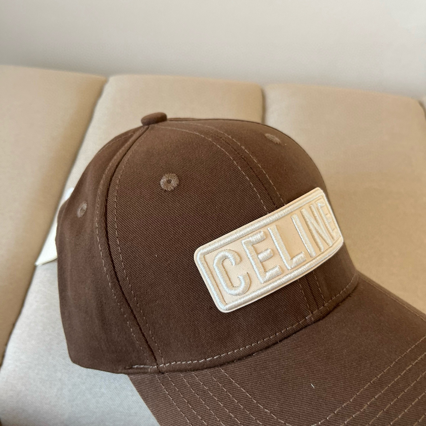 【CELINE赛琳】新款经典休闲潮流款 棒球帽🧢日韩风格，随便搭配都超好看！出门旅游，绝对要入手的一款
