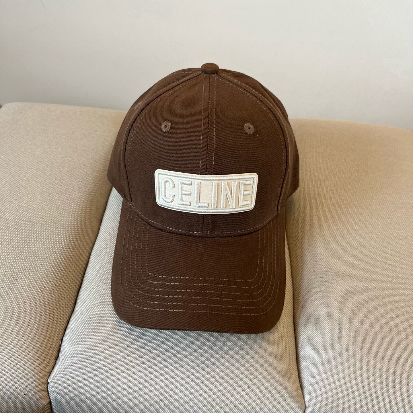 【CELINE赛琳】新款经典休闲潮流款 棒球帽🧢日韩风格，随便搭配都超好看！出门旅游，绝对要入手的一款