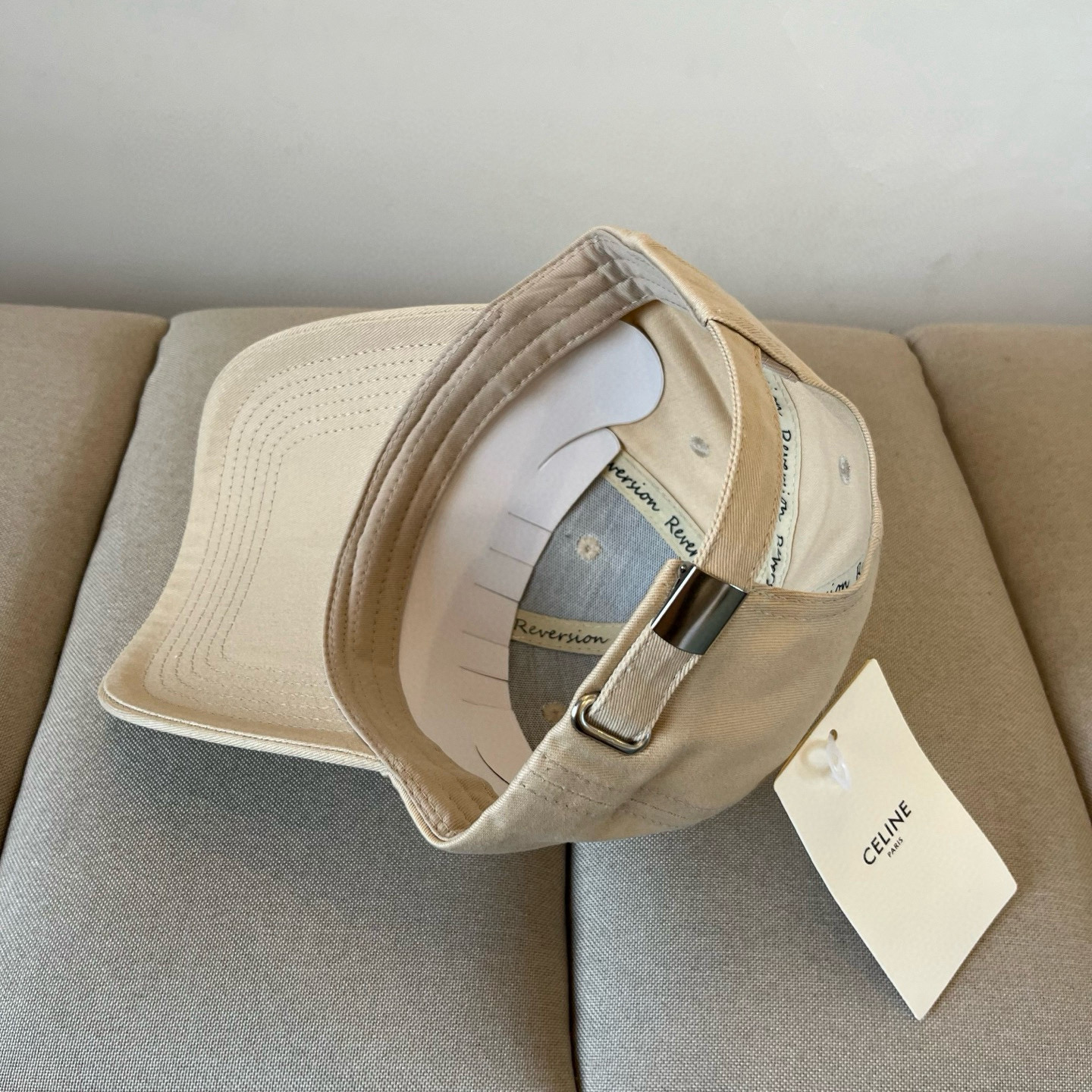 【CELINE赛琳】新款经典休闲潮流款 棒球帽🧢日韩风格，随便搭配都超好看！出门旅游，绝对要入手的一款