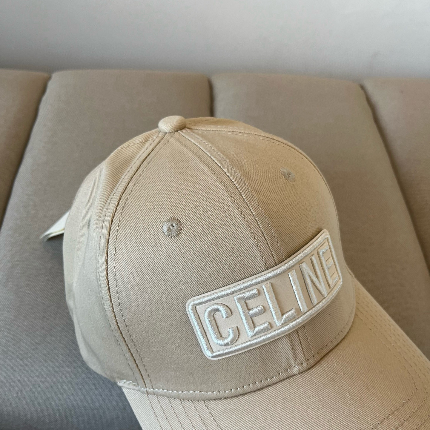 【CELINE赛琳】新款经典休闲潮流款 棒球帽🧢日韩风格，随便搭配都超好看！出门旅游，绝对要入手的一款