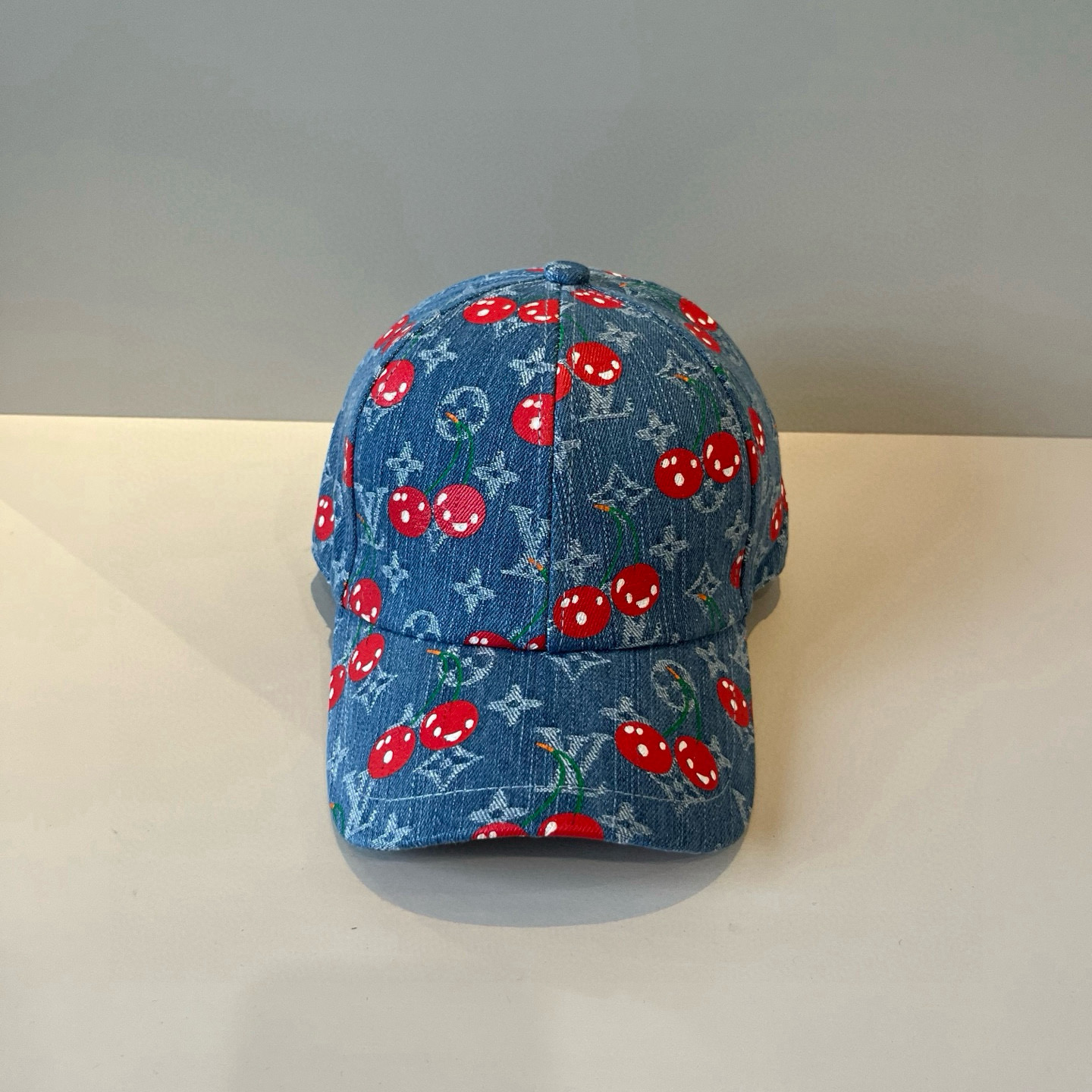  路易威登棒球帽 LouisVuitton😍新款LV棒球帽，重工打造♥️高端大气，百搭款🤗男女通用！跑量