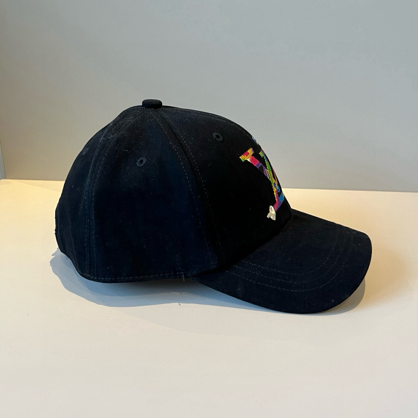 🧢路易威登棒球帽 LouisVuitton😍新款LV棒球帽，重工打造♥️高端大气，百搭款🤗男女通用！跑量