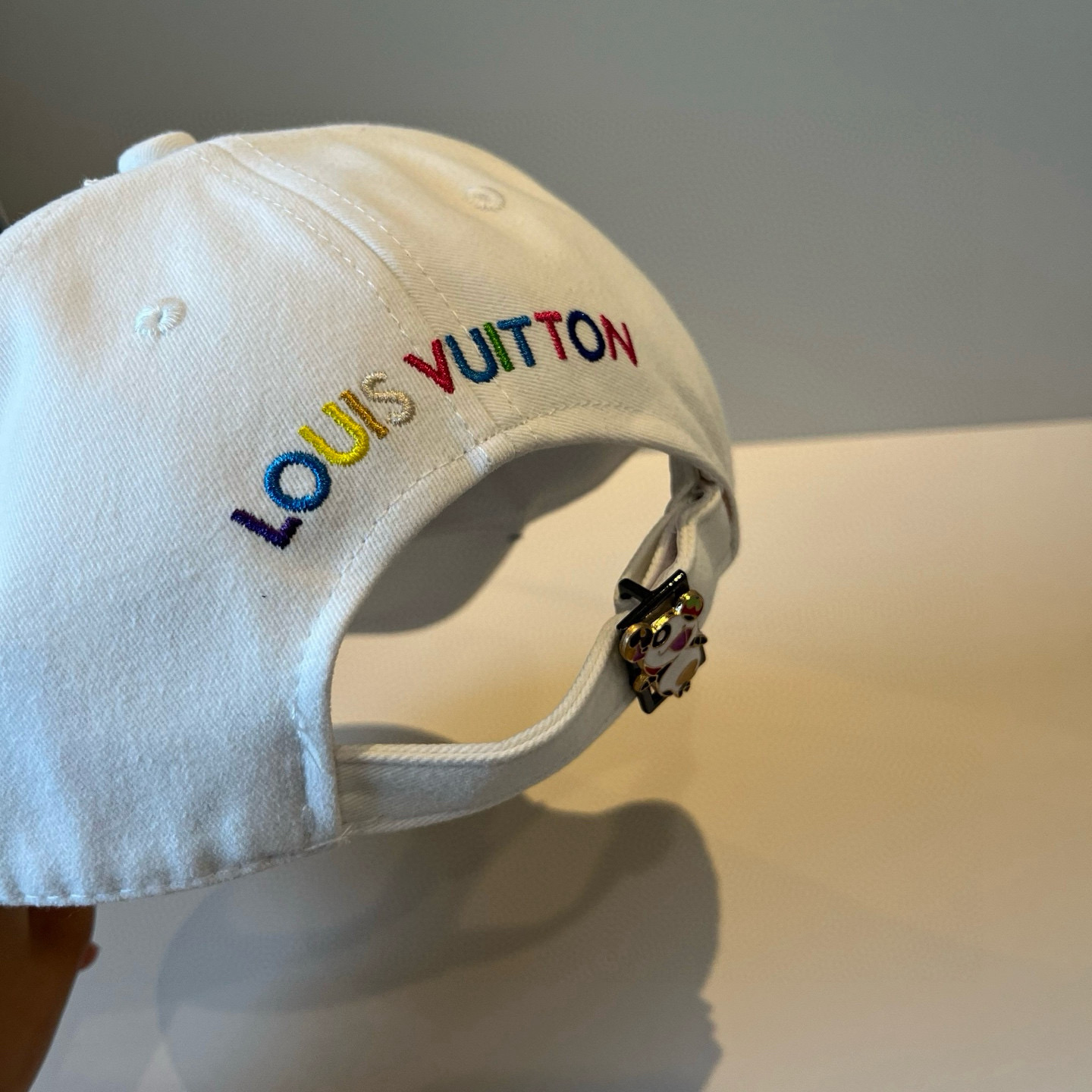 🧢路易威登棒球帽 LouisVuitton😍新款LV棒球帽，重工打造♥️高端大气，百搭款🤗男女通用！跑量