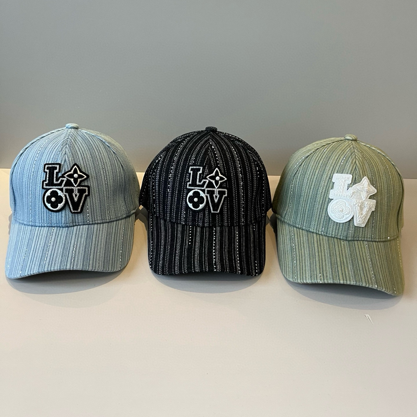 🧢路易威登棒球帽 LouisVuitton😍新款LV棒球帽，重工打造♥️高端大气，百搭款🤗男女通用！跑量