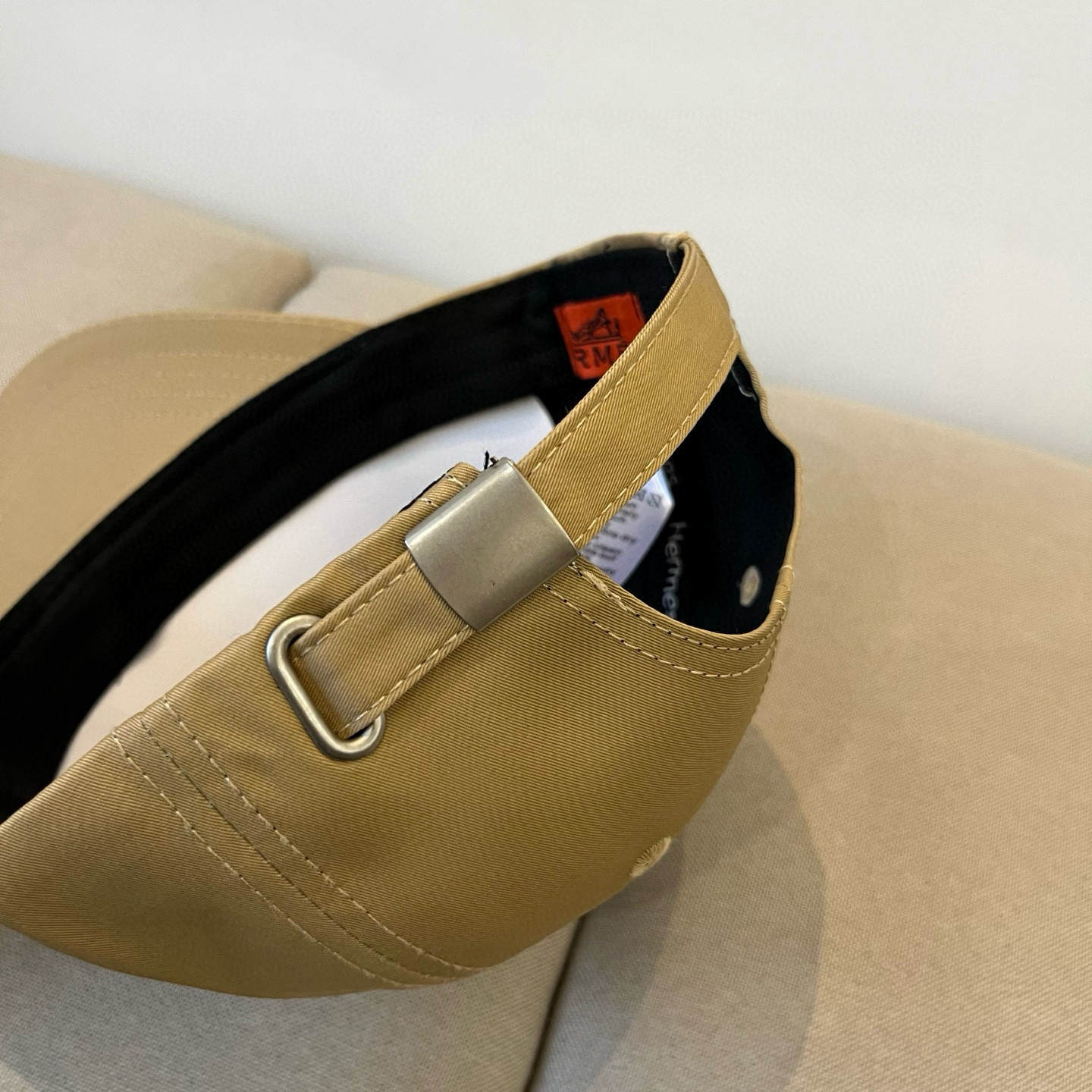  爱马仕Hermes 官网新品经典款 棒球帽🎩 原单品质 火爆来袭。 工艺非常精美爱心 高档大气上档次 