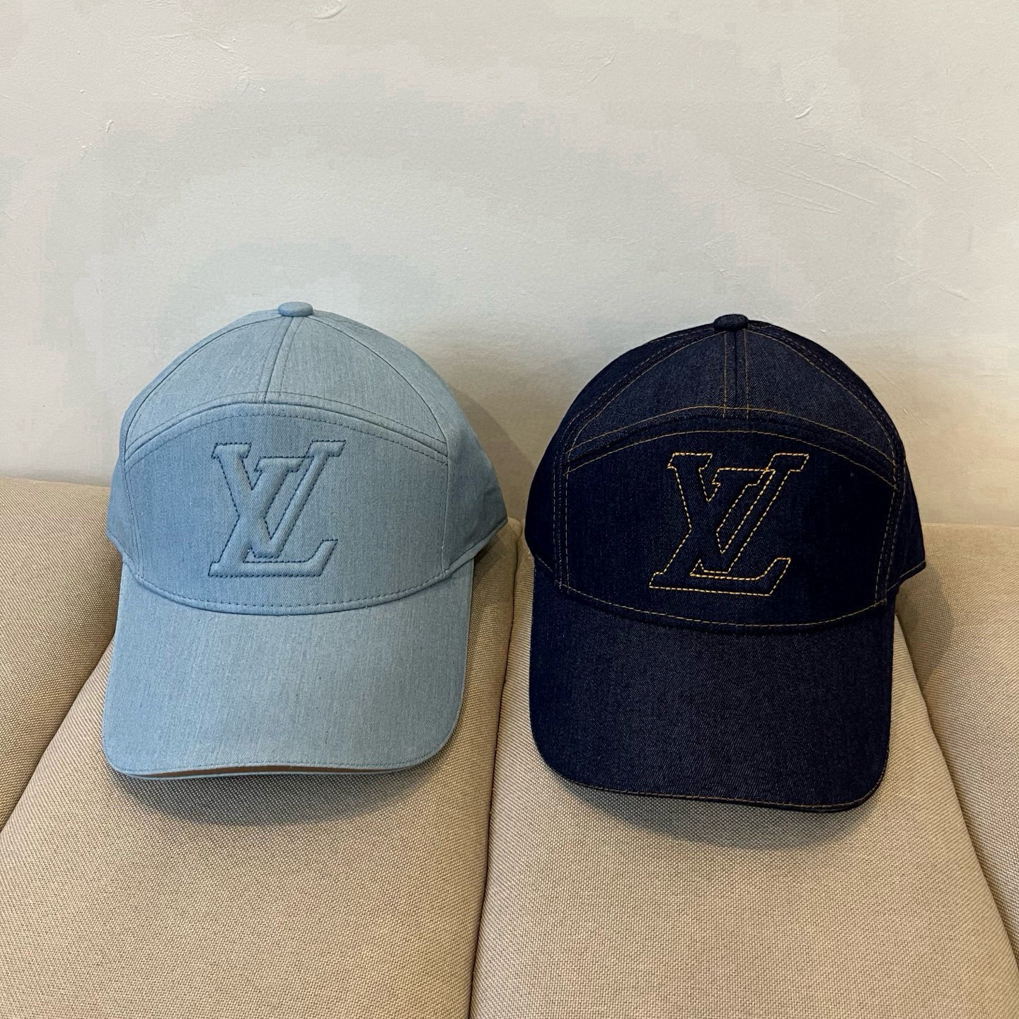 🧢路易威登棒球帽 LouisVuitton😍新款LV棒球帽，重工打造♥️高端大气，百搭款🤗男女通用！跑量