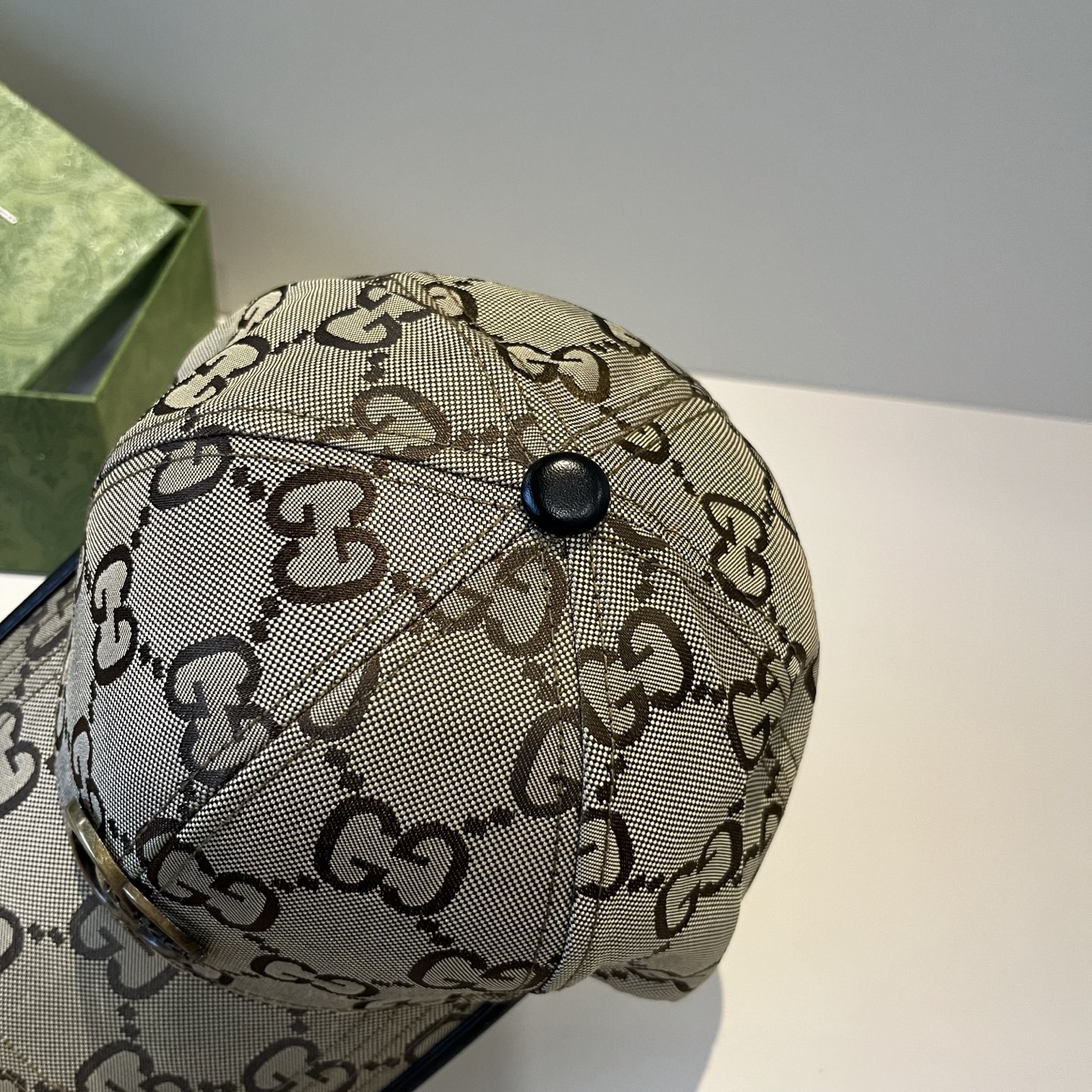  古奇棒球帽♥️GUCCI🧢官网新品，棒球帽，原单品质火爆来袭 。🎩 工艺非常精美 高档大气上档次！低调