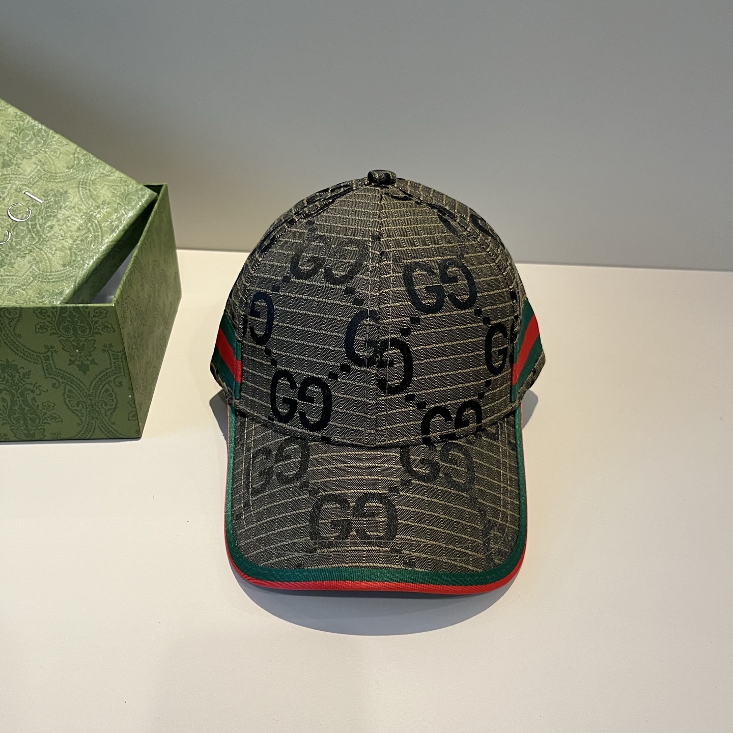  古奇棒球帽♥️GUCCI🧢官网新品，棒球帽，原单品质火爆来袭 。🎩 工艺非常精美 高档大气上档次！低调