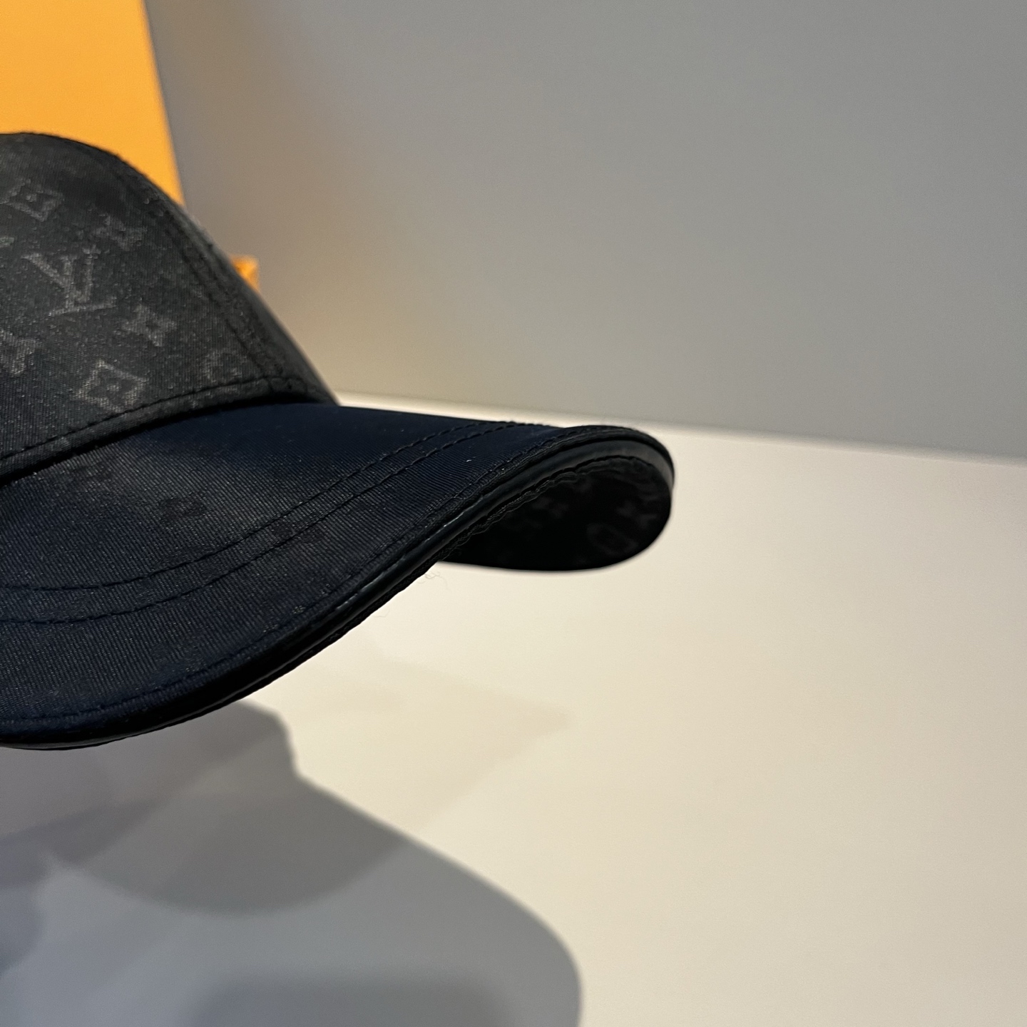 🧢路易威登棒球帽 LouisVuitton😍新款LV棒球帽，重工打造♥️高端大气，百搭款🤗男女通用！跑量