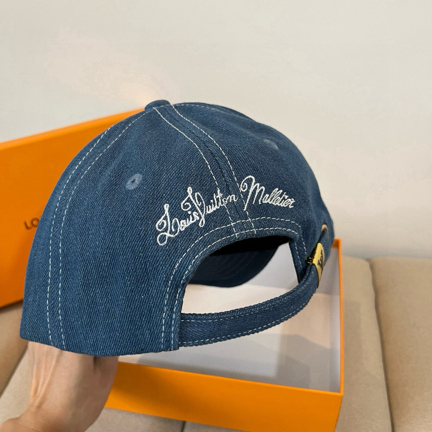 🧢路易威登棒球帽 LouisVuitton😍新款LV棒球帽，重工打造♥️高端大气，百搭款🤗男女通用！跑量