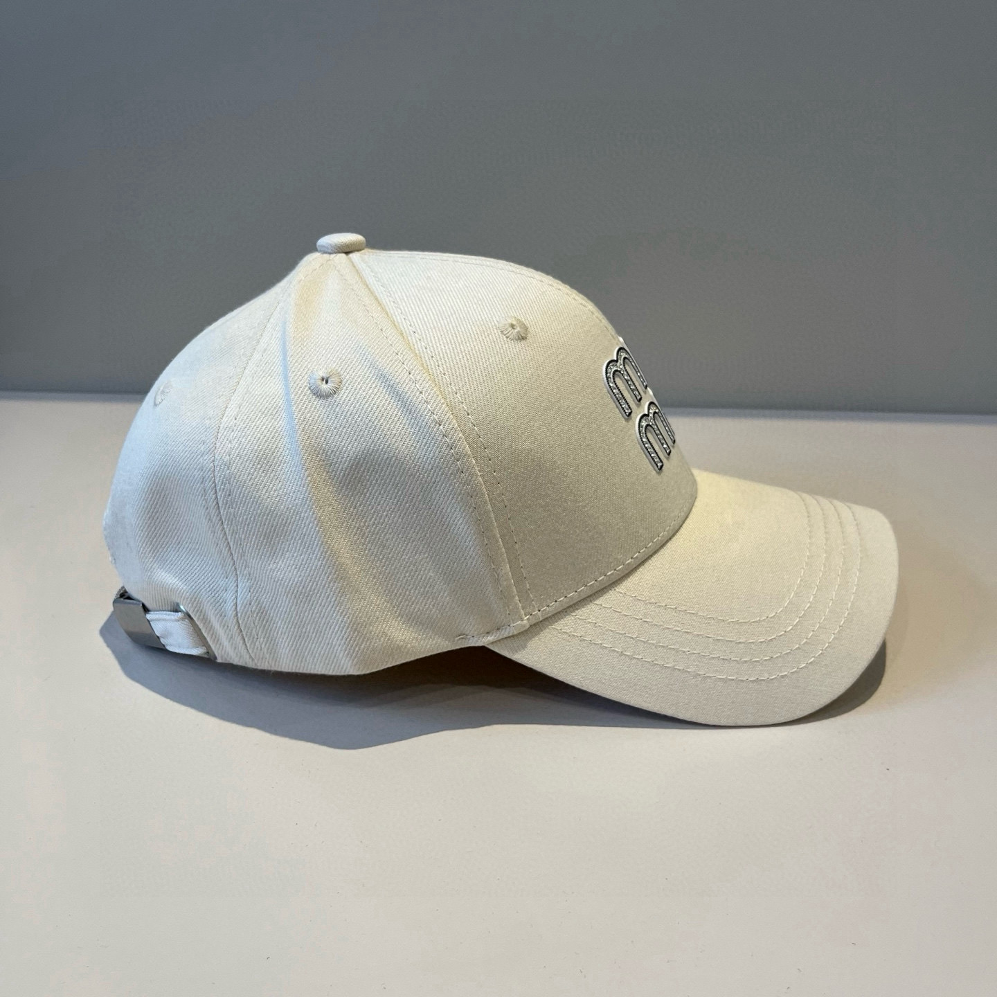  谬谬miumiu 原单春夏新款棒球帽，正品开模订制，原版做工细致质量超赞！