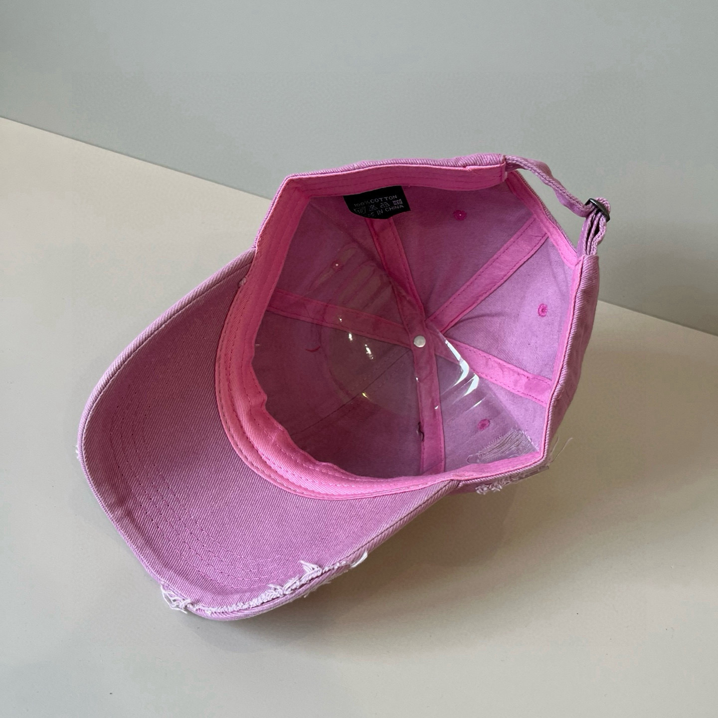  谬谬miumiu 原单春夏新款棒球帽，正品开模订制，原版做工细致质量超赞！