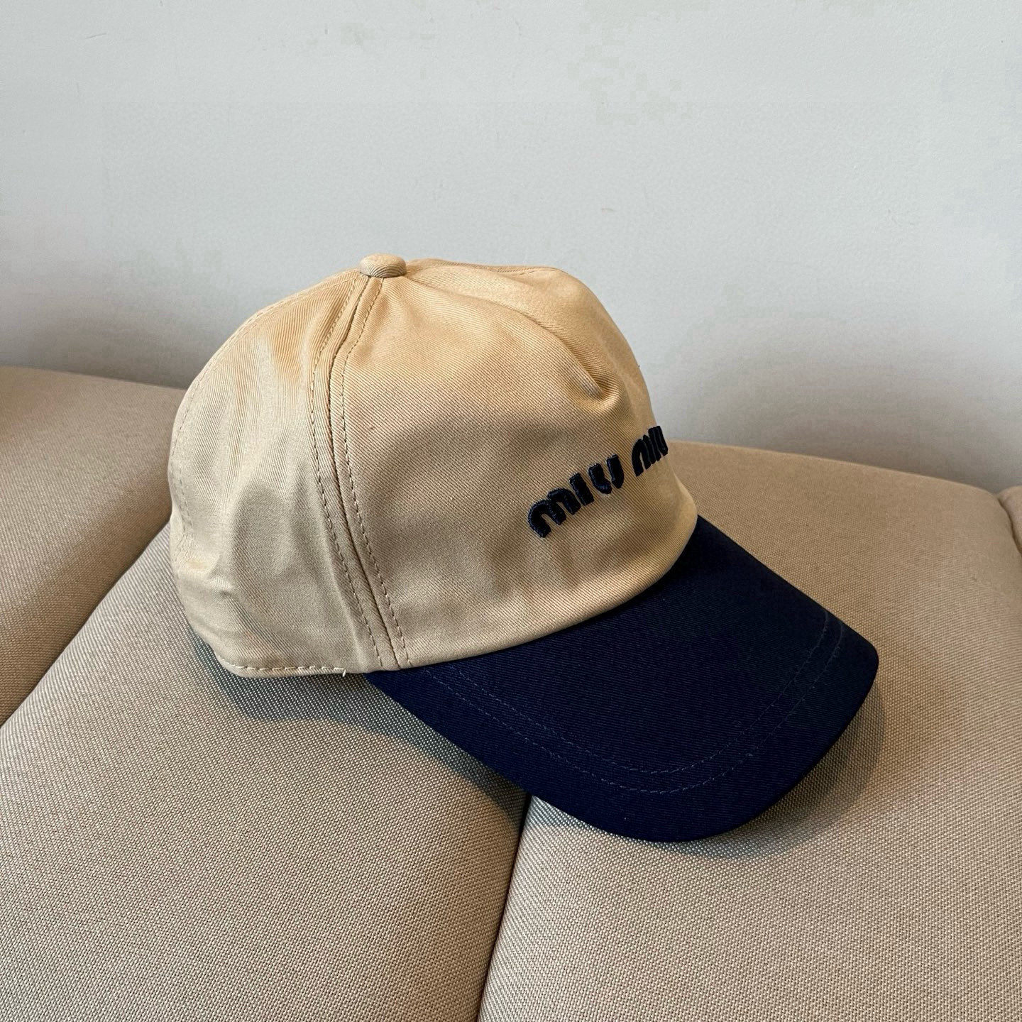  谬谬miumiu 原单春夏新款棒球帽，正品开模订制，原版做工细致质量超赞！