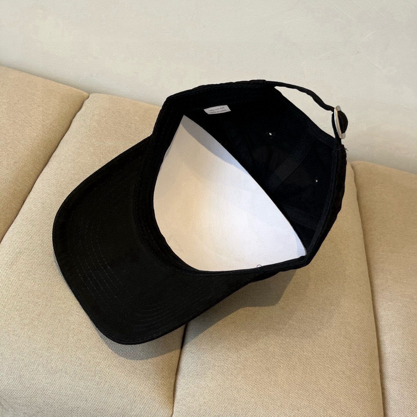  谬谬miumiu 原单春夏新款棒球帽，正品开模订制，原版做工细致质量超赞！