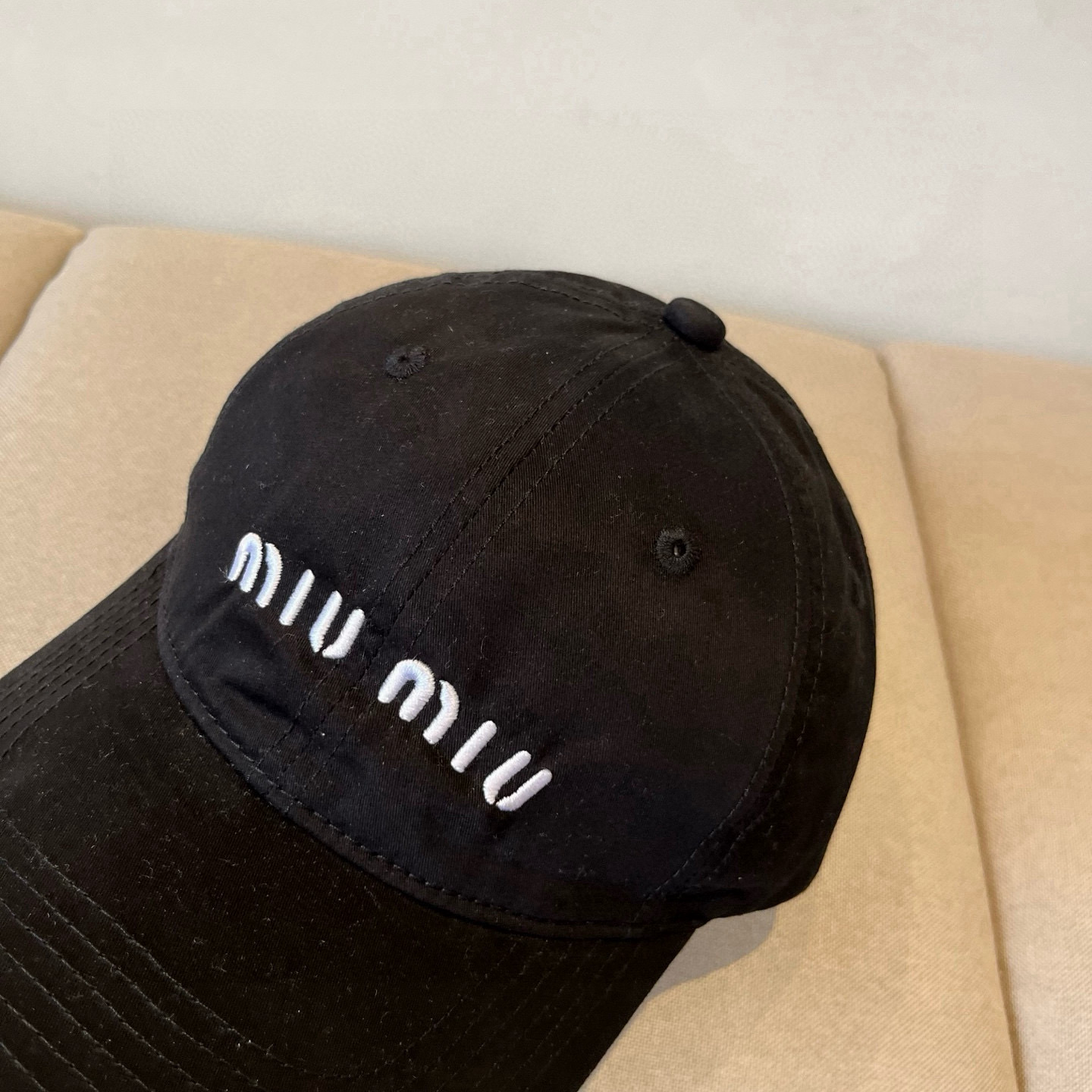  谬谬miumiu 原单春夏新款棒球帽，正品开模订制，原版做工细致质量超赞！