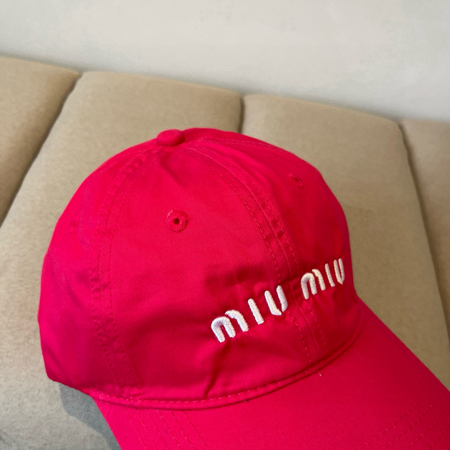  谬谬miumiu 原单春夏新款棒球帽，正品开模订制，原版做工细致质量超赞！