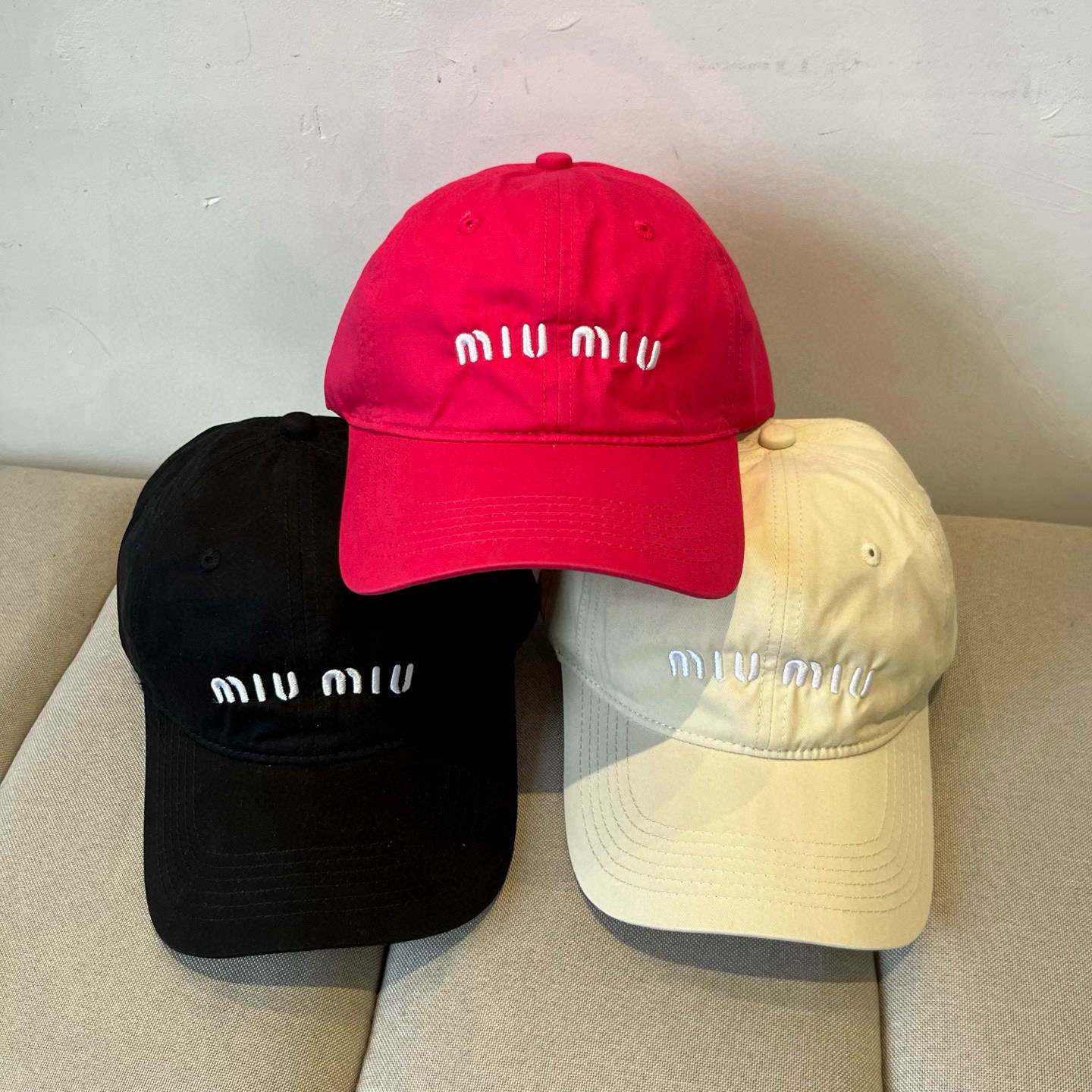  谬谬miumiu 原单春夏新款棒球帽，正品开模订制，原版做工细致质量超赞！