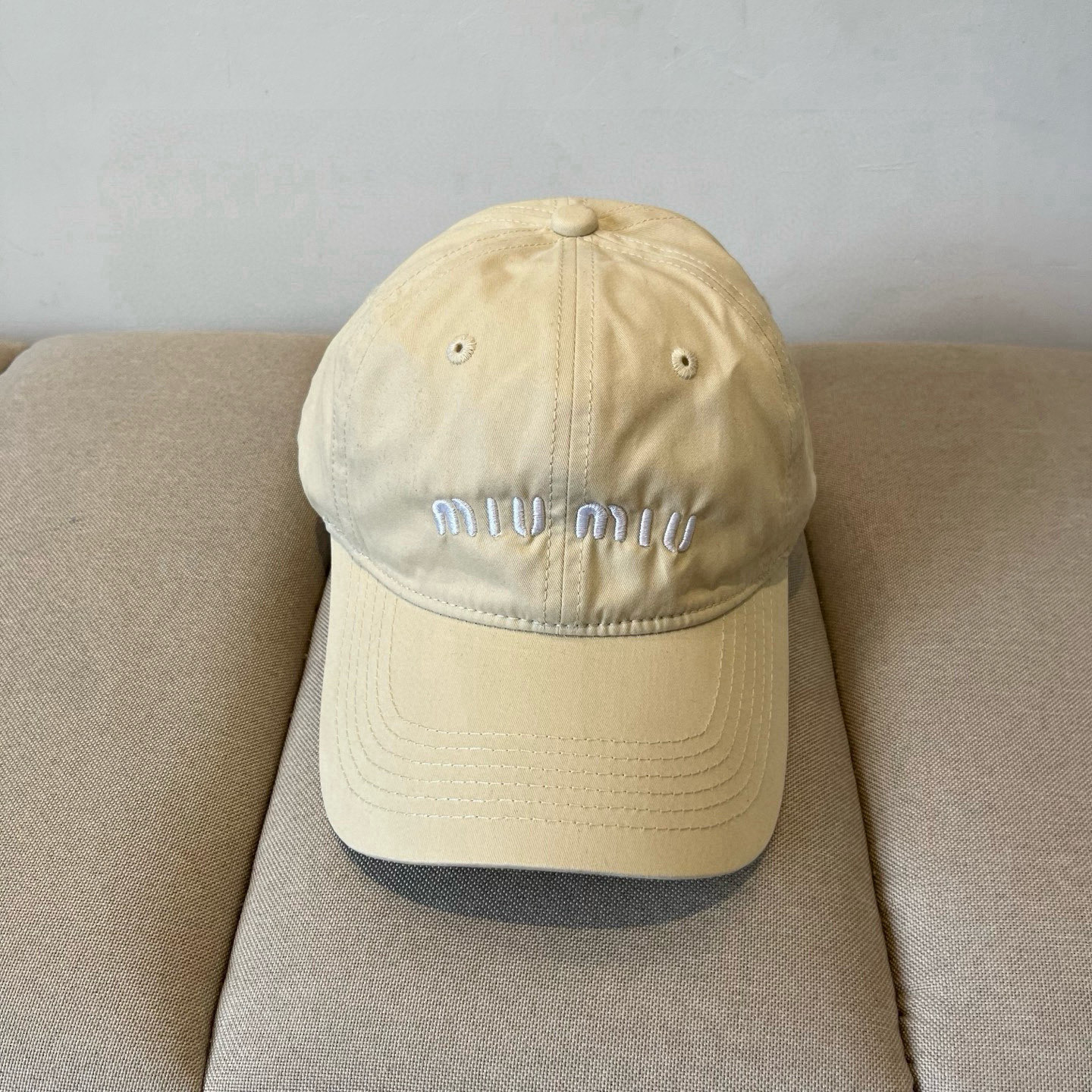  谬谬miumiu 原单春夏新款棒球帽，正品开模订制，原版做工细致质量超赞！