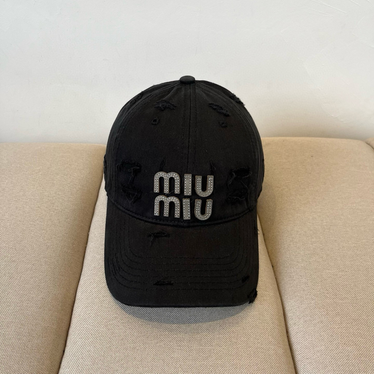  谬谬miumiu 原单春夏新款棒球帽，正品开模订制，原版做工细致质量超赞！