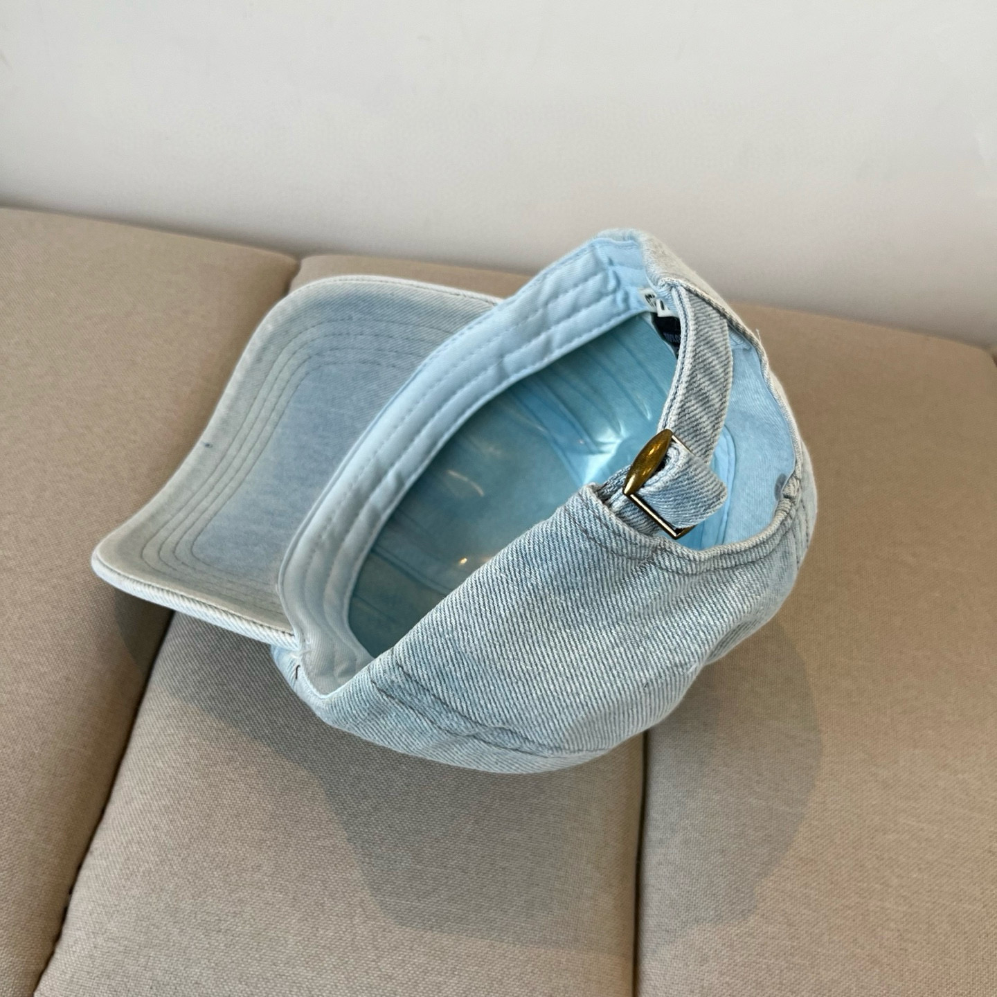  谬谬miumiu 原单春夏新款棒球帽，正品开模订制，原版做工细致质量超赞！