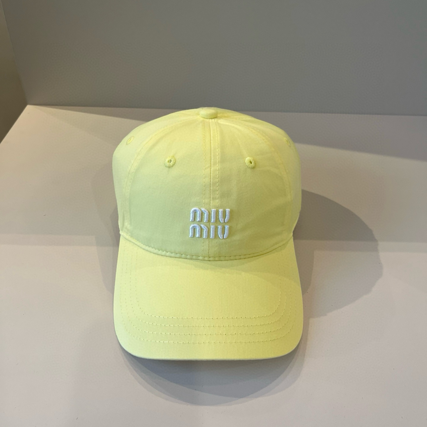  谬谬miumiu 原单春夏新款棒球帽，正品开模订制，原版做工细致质量超赞！