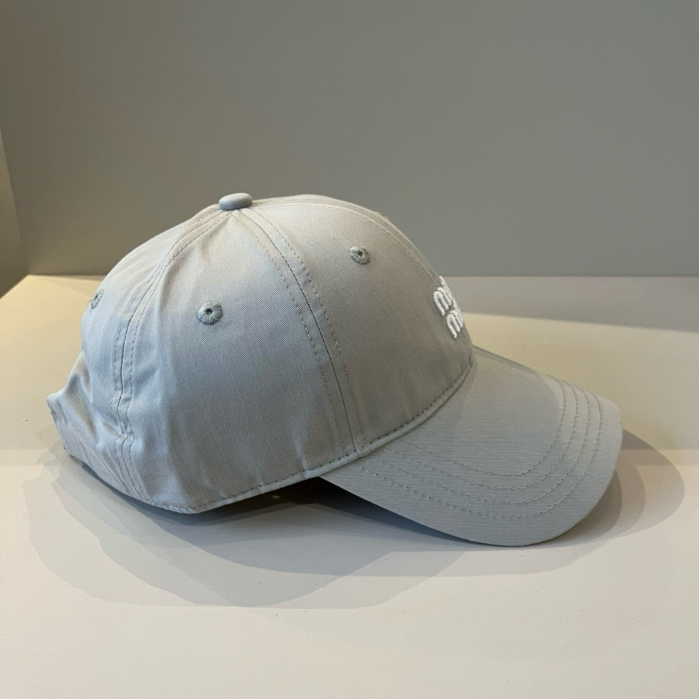  谬谬miumiu 原单春夏新款棒球帽，正品开模订制，原版做工细致质量超赞！