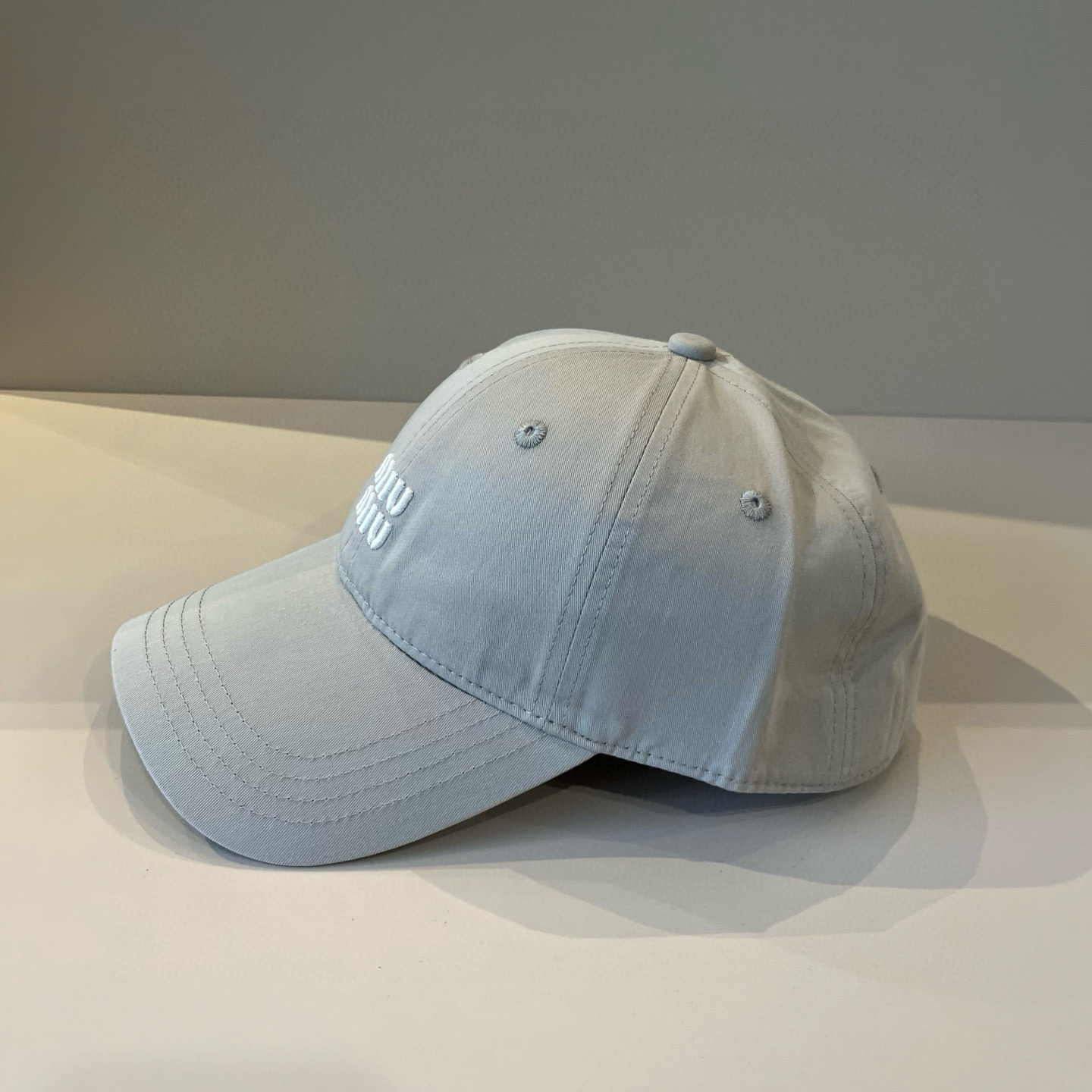  谬谬miumiu 原单春夏新款棒球帽，正品开模订制，原版做工细致质量超赞！