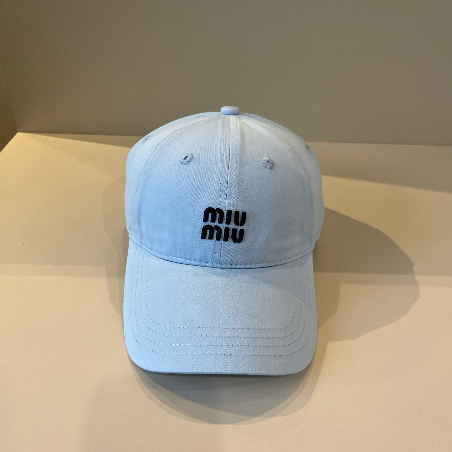  谬谬miumiu 原单春夏新款棒球帽，正品开模订制，原版做工细致质量超赞！