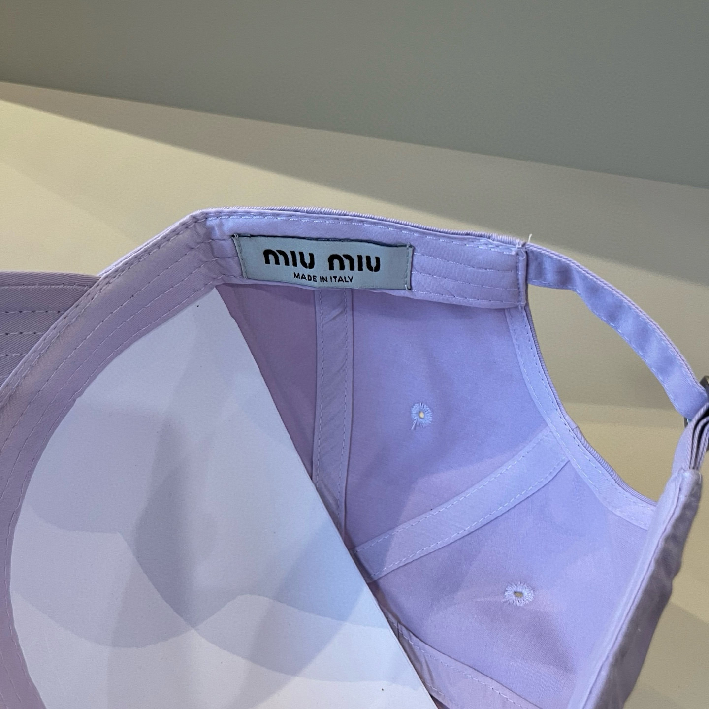  谬谬miumiu 原单春夏新款棒球帽，正品开模订制，原版做工细致质量超赞！